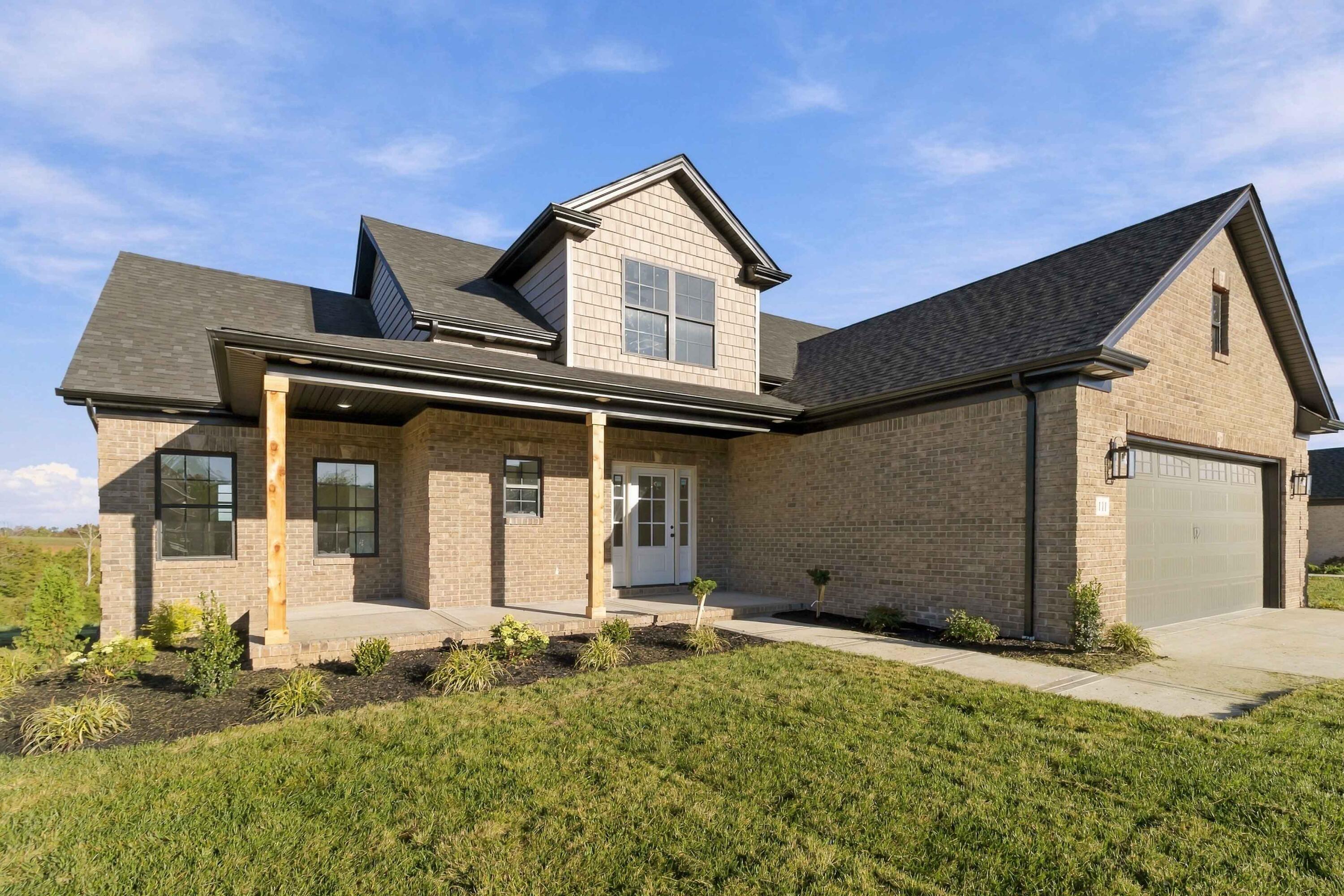 111 Dawn Court — photo