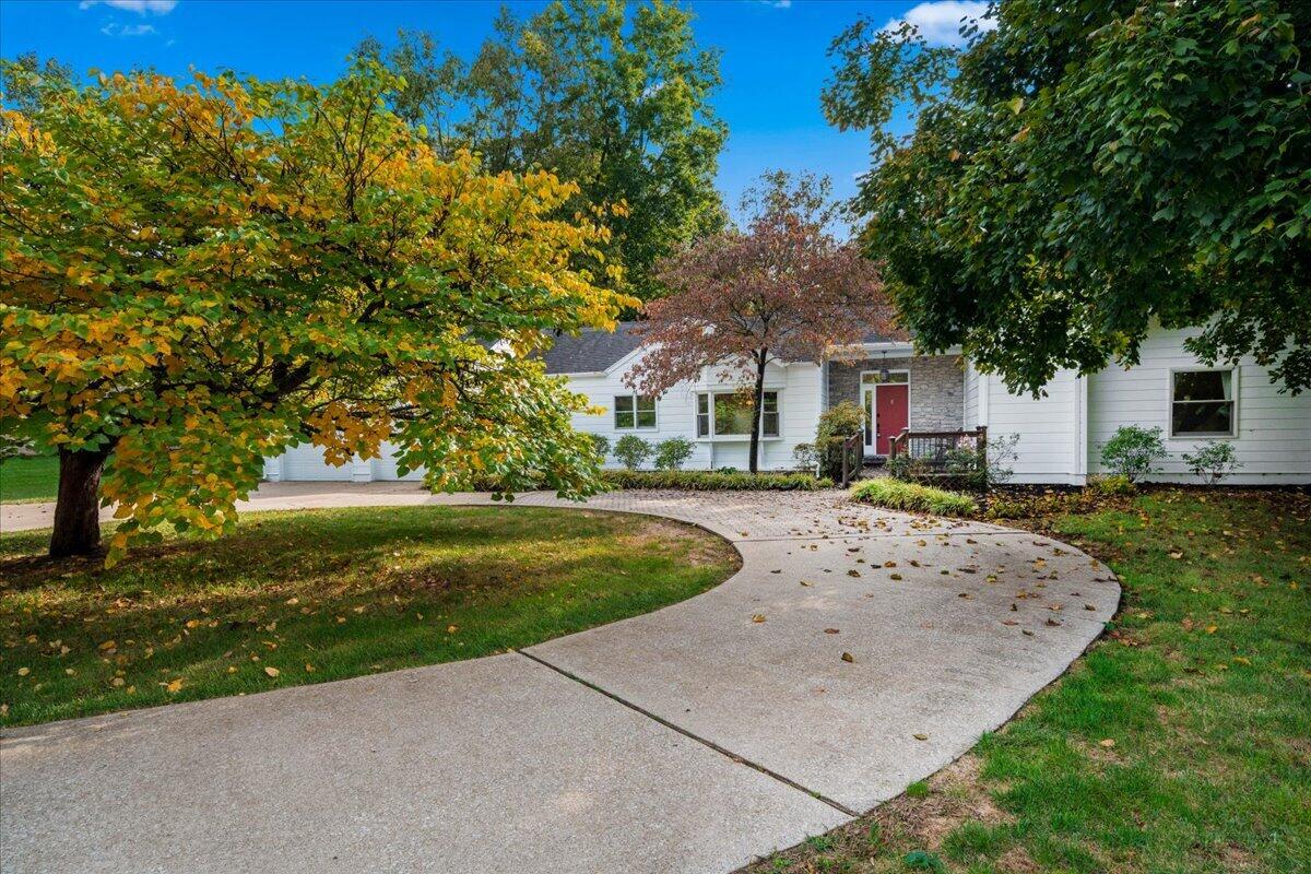 190 Timberlane Court — photo