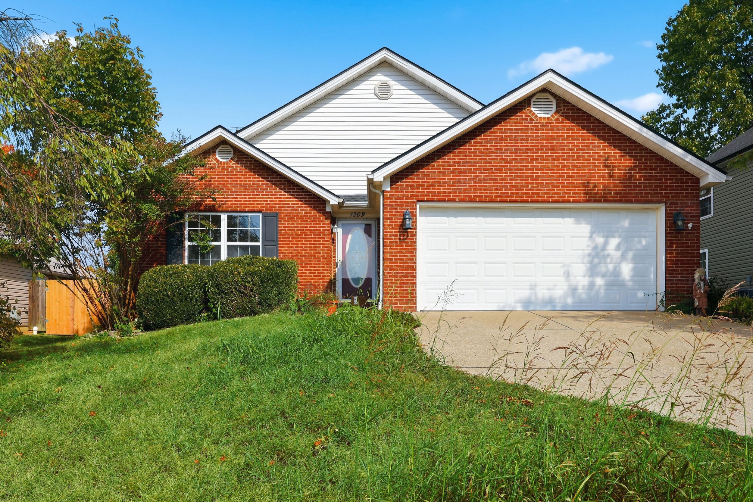 1209 Meadow Glen Drive — photo