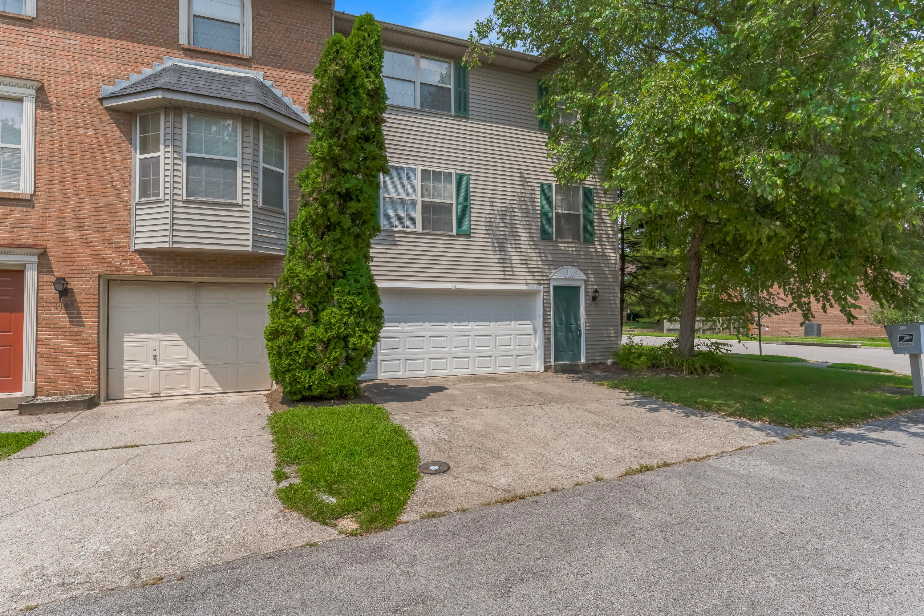 1113 Ashford Lane — photo