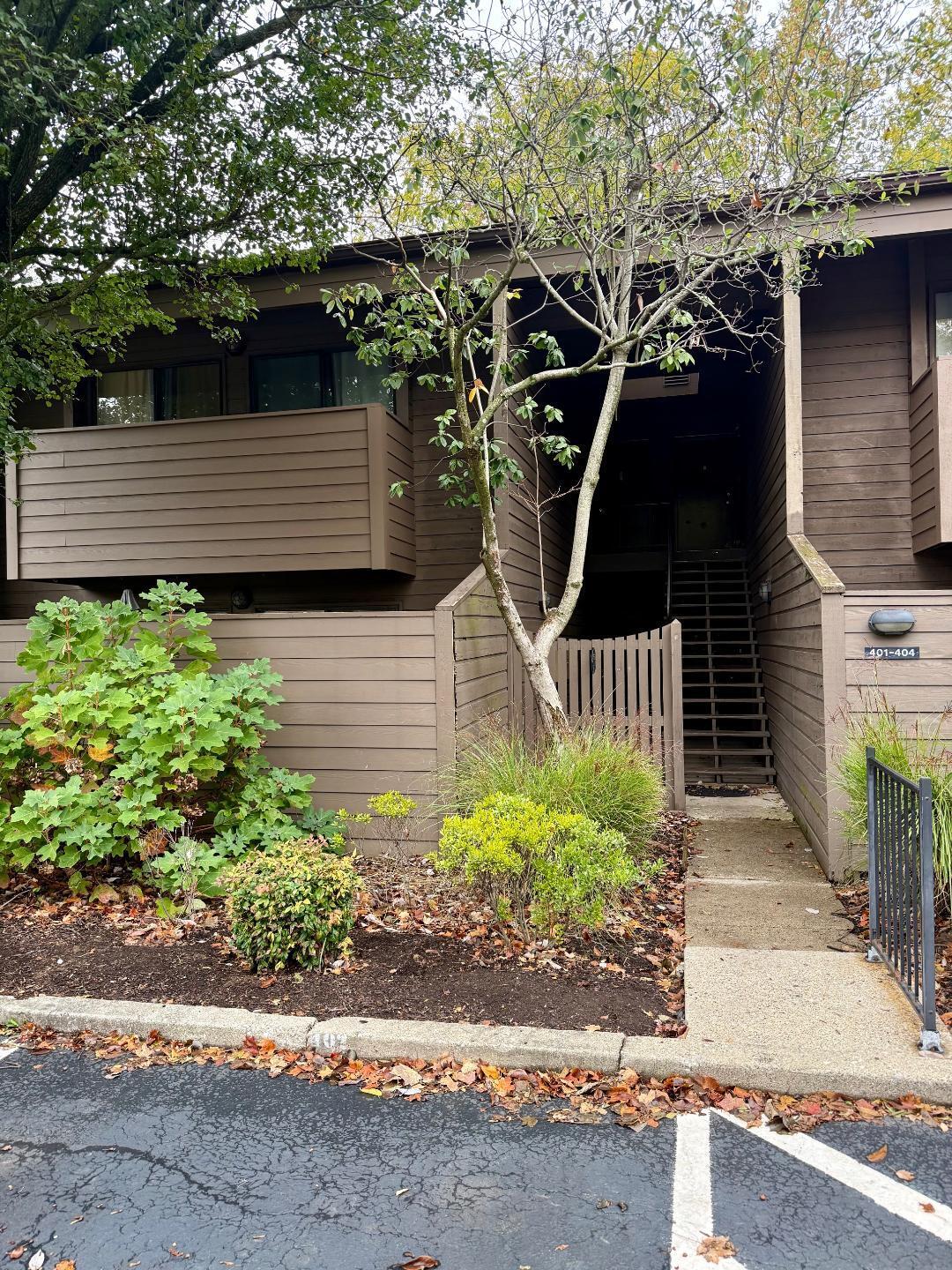 750 Shaker Drive 401 — photo