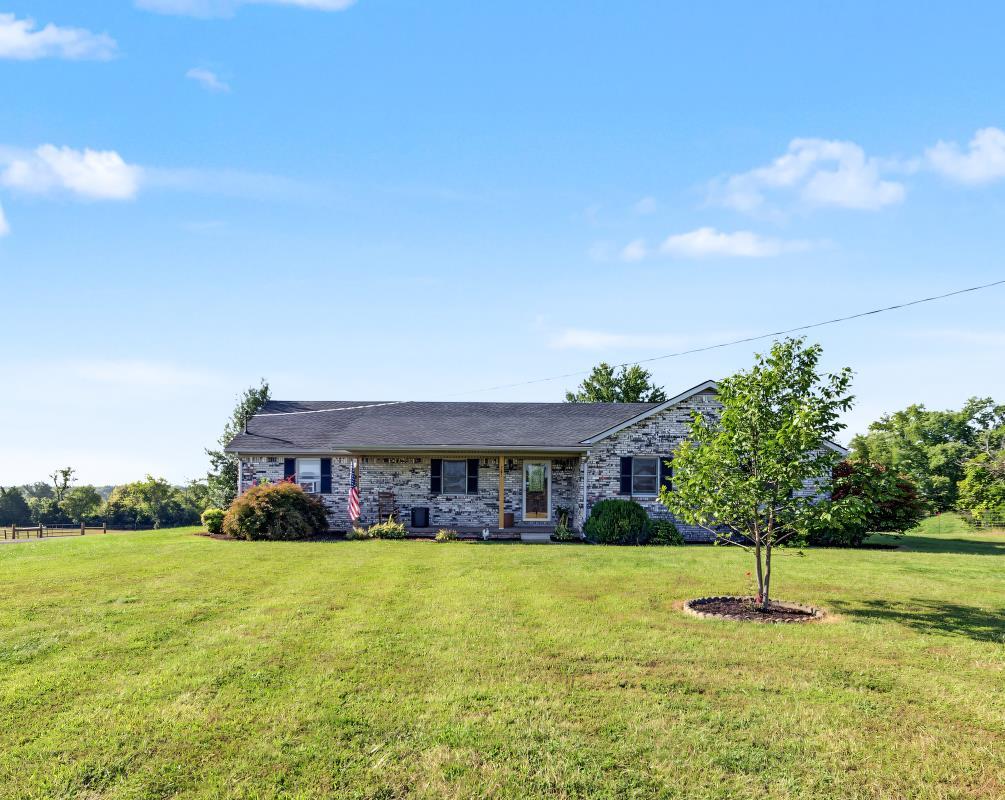 761 Texas Loop Road — photo