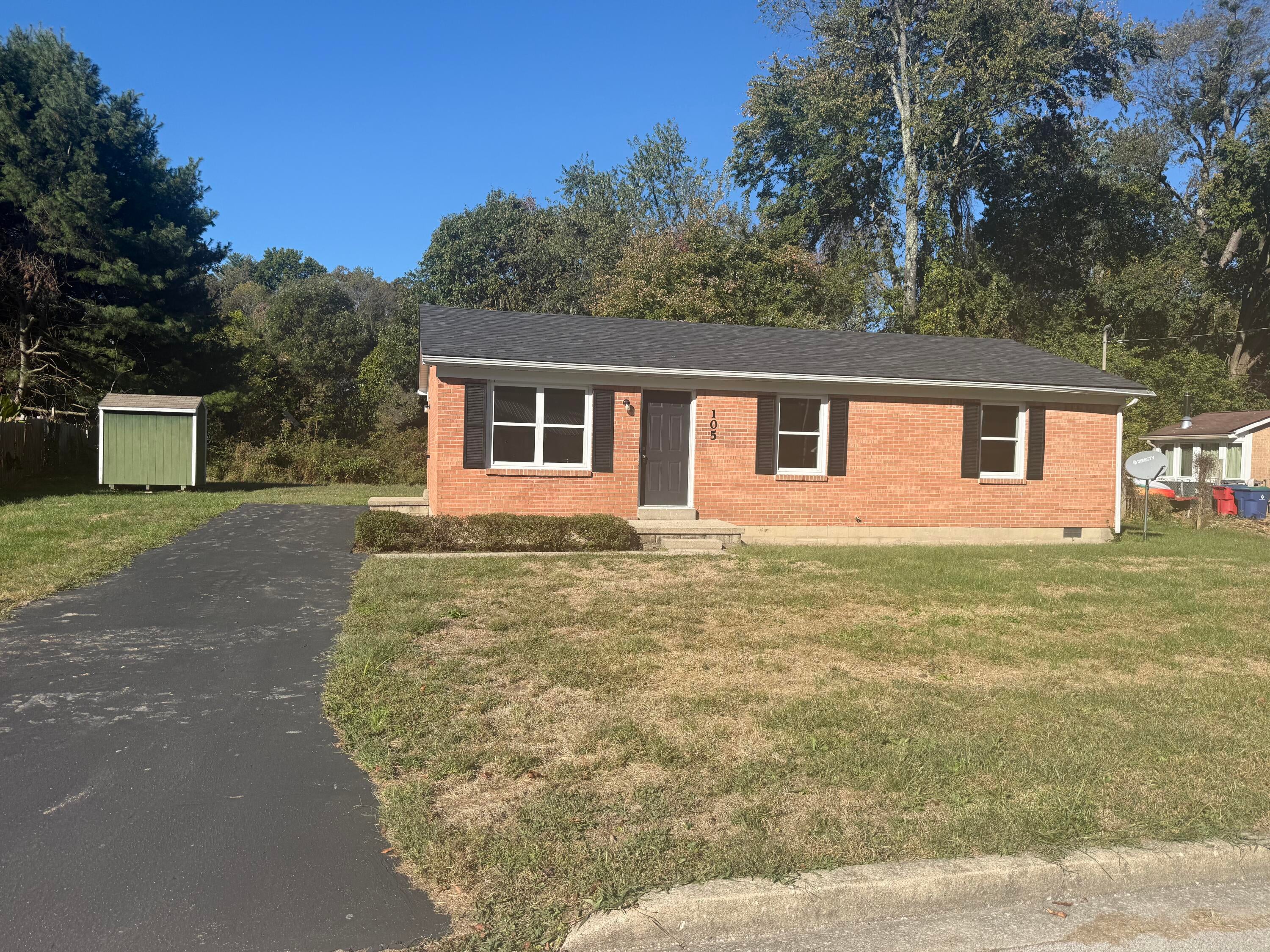 105 Brushwood Court — photo