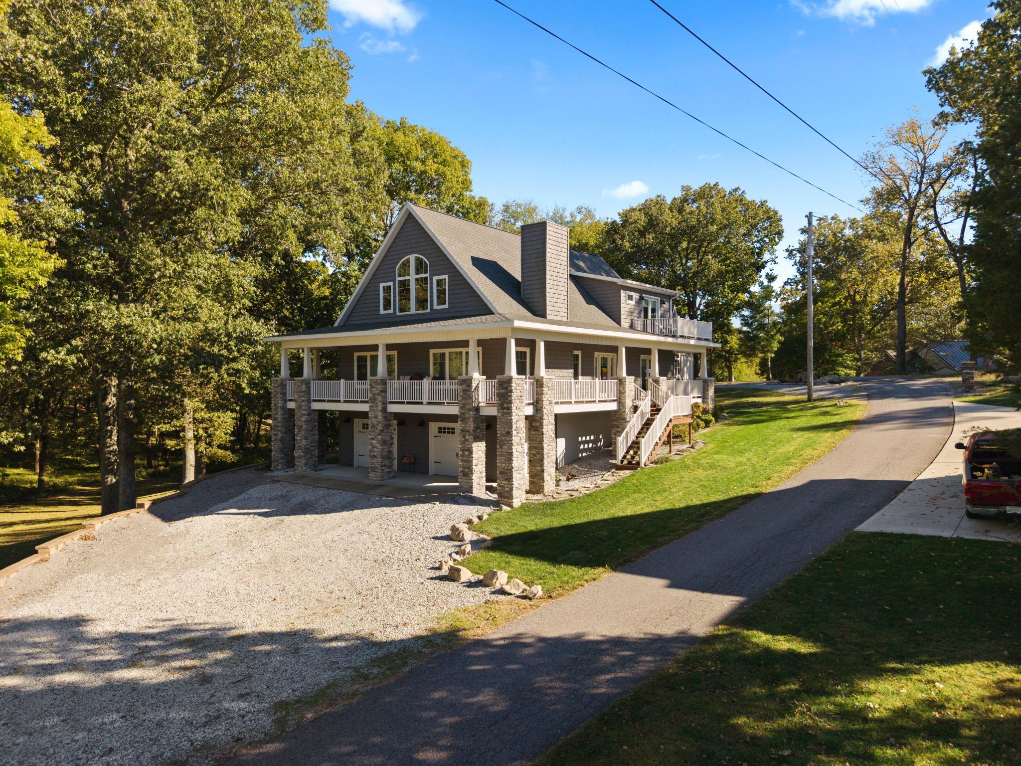 35 Hampton Drive — photo