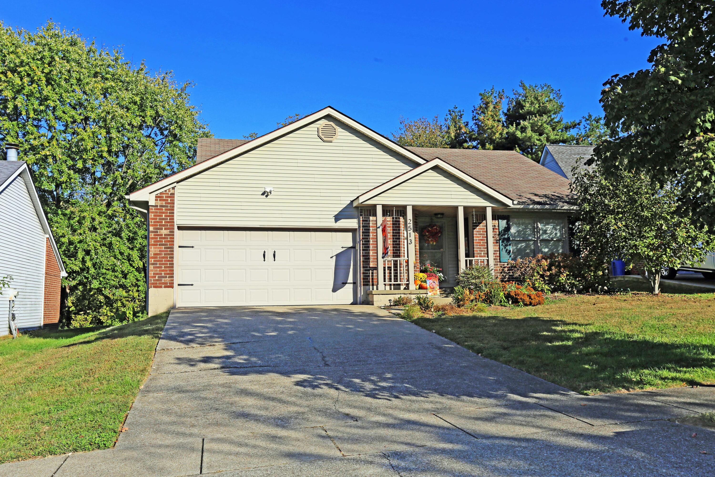 2513 Ashbrooke Drive — photo