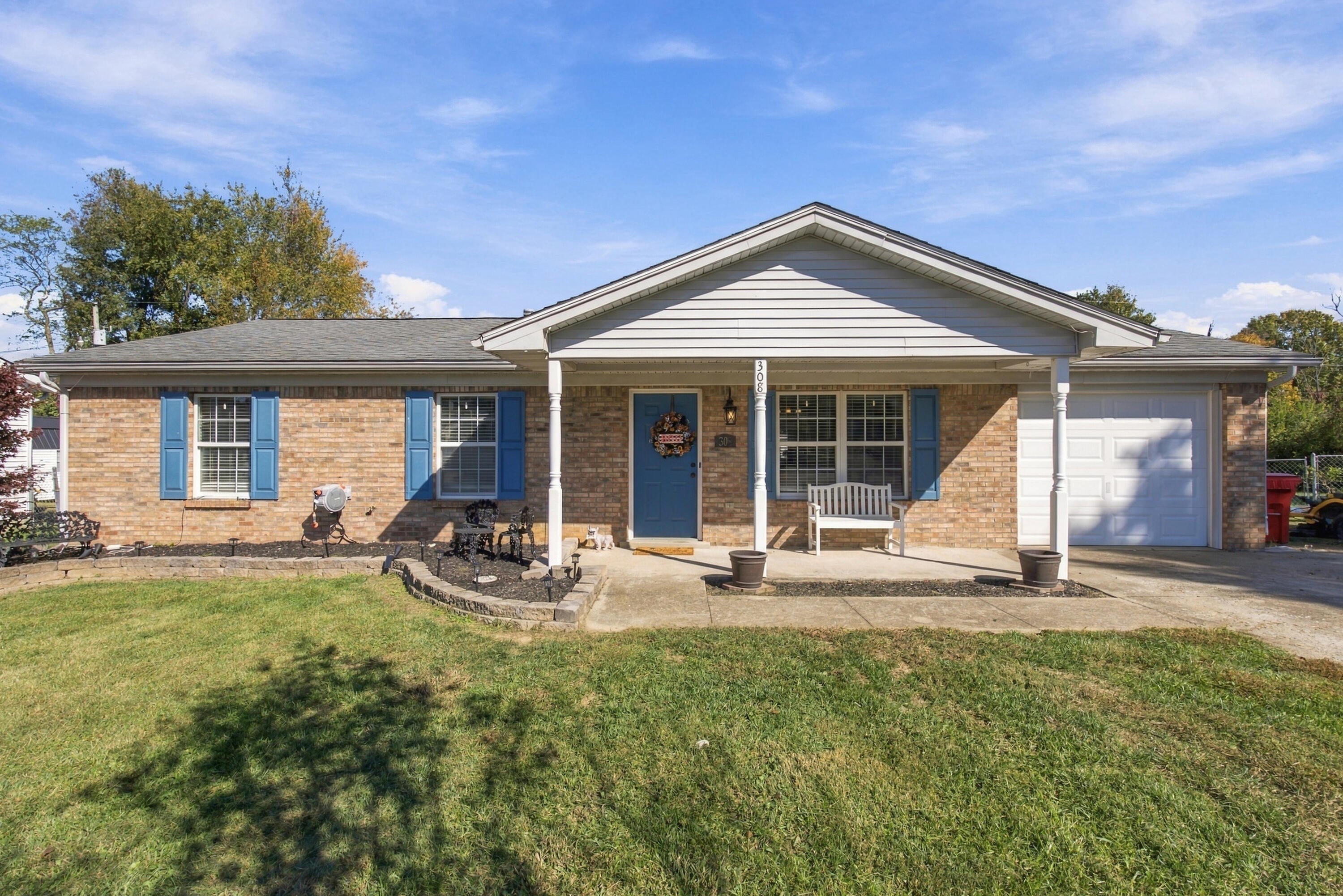 308 Cedar Way — photo