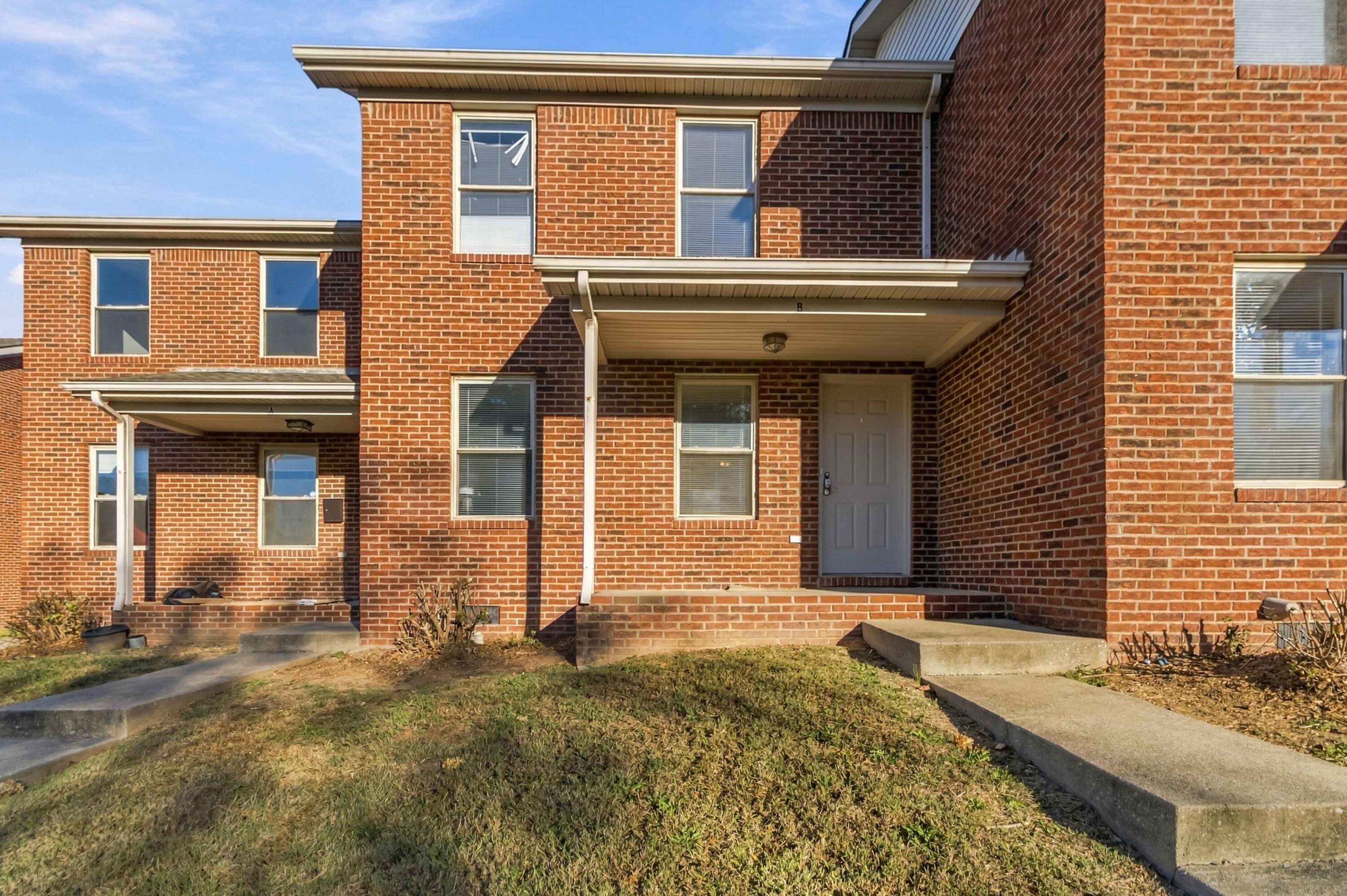 502 Tecumseh Trail B — photo