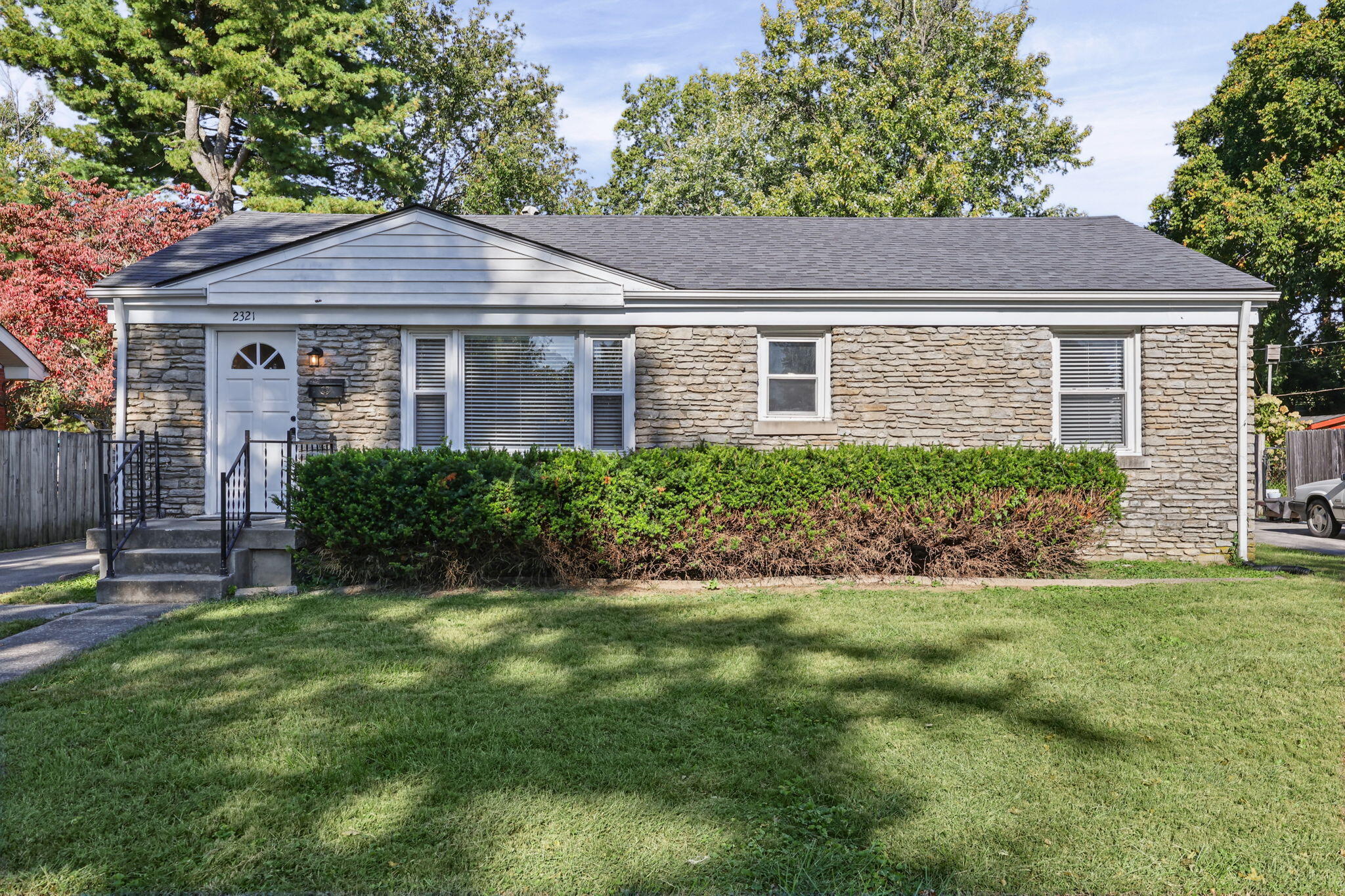 2321 Southgate Drive — photo