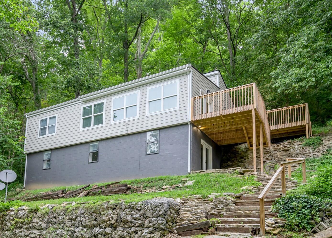 3431 River Drive — photo