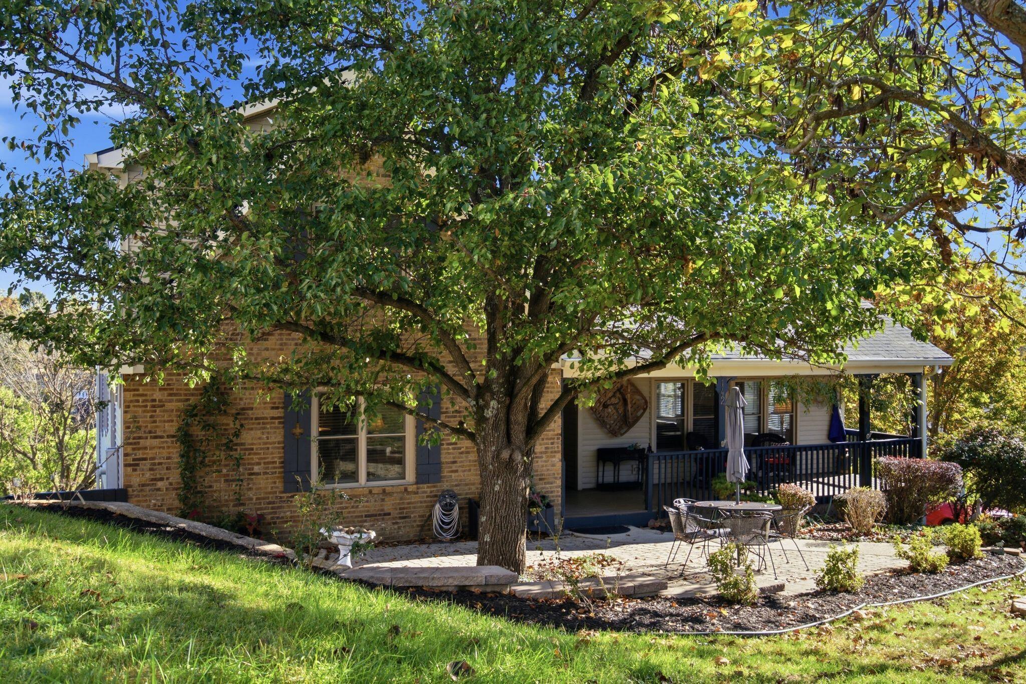 142 Greenwing Court — photo