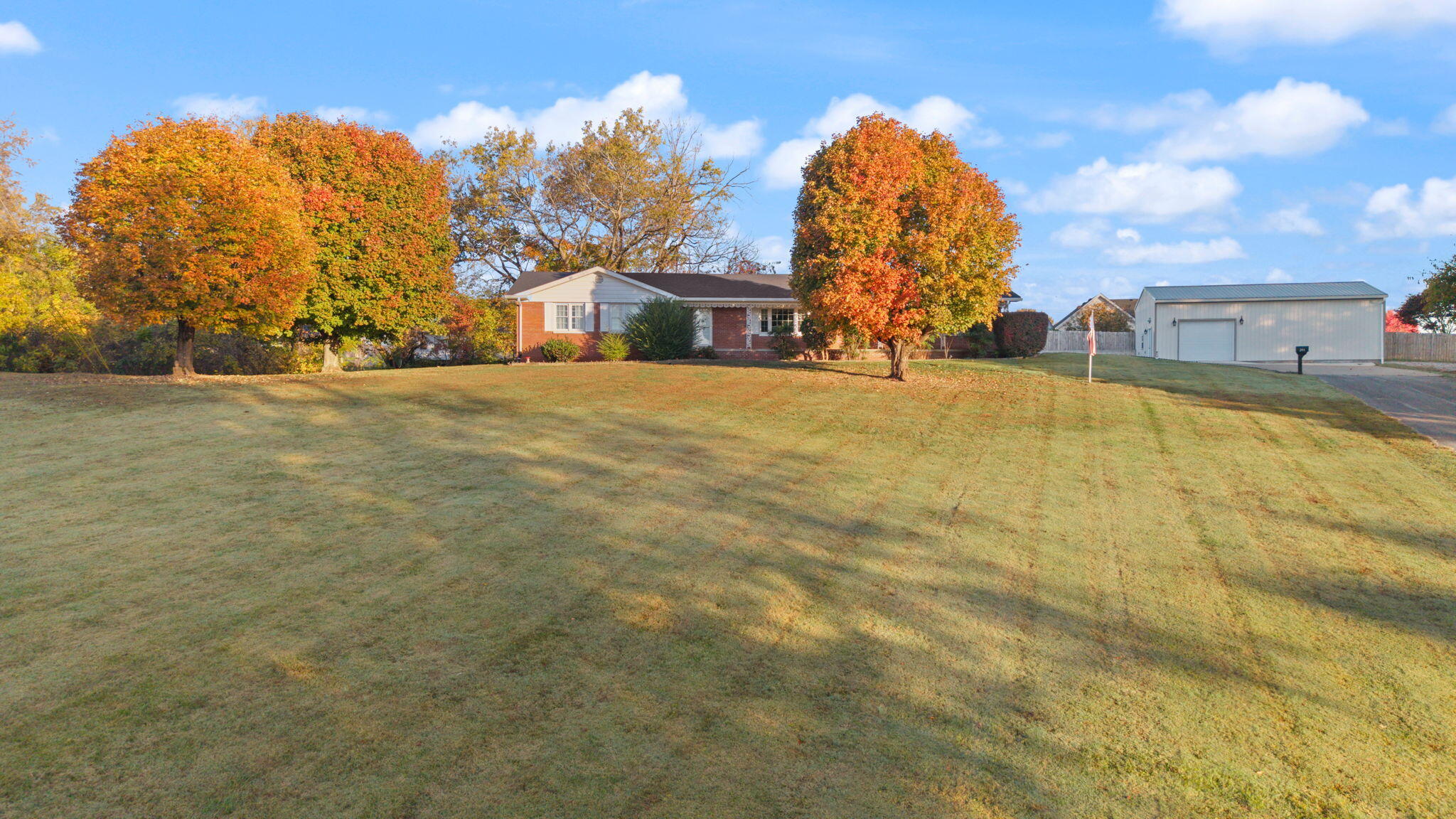 201 Sioux Trail — photo