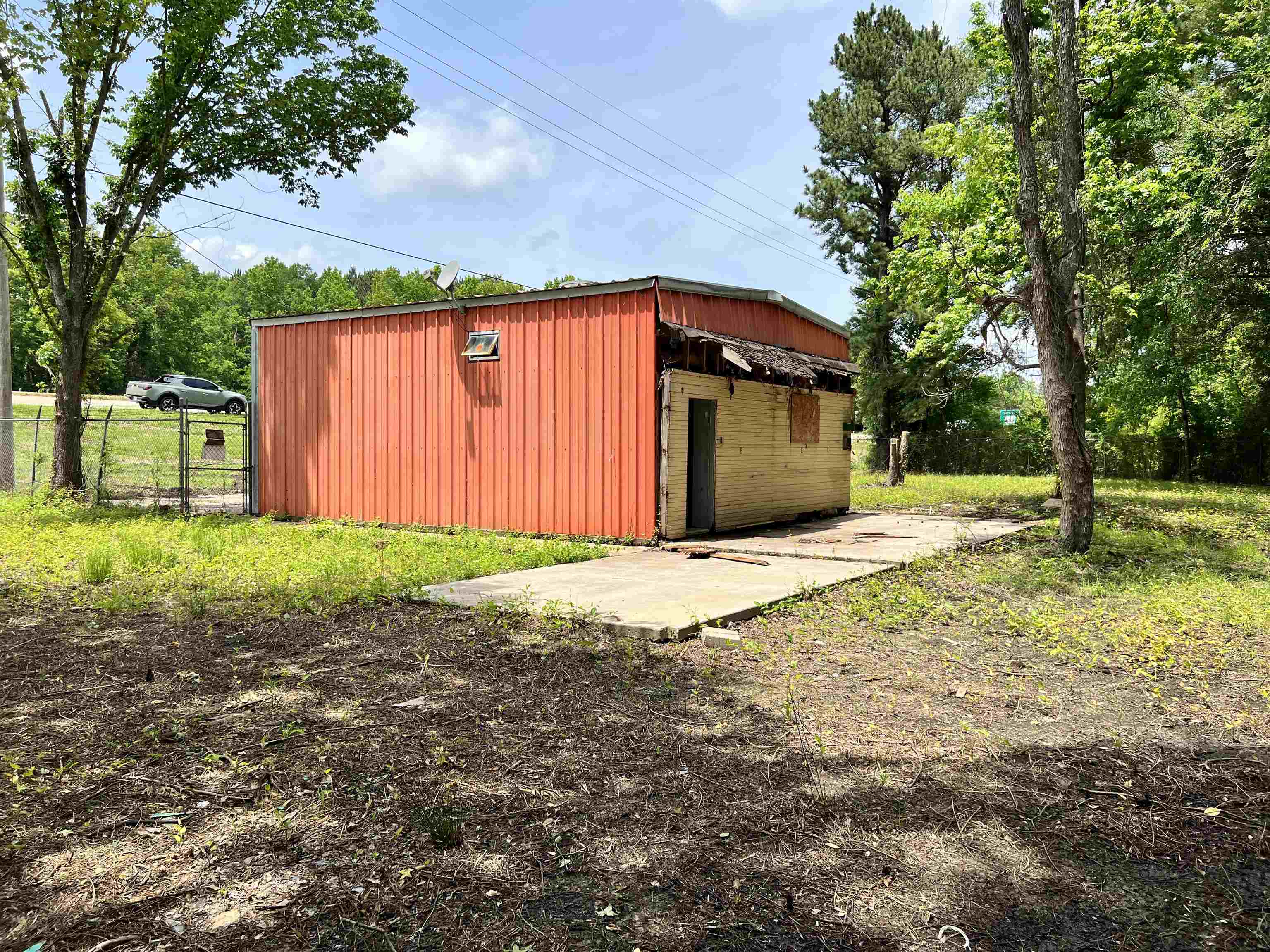 901 SE Loop, Carthage, TX 75633 — photo 2