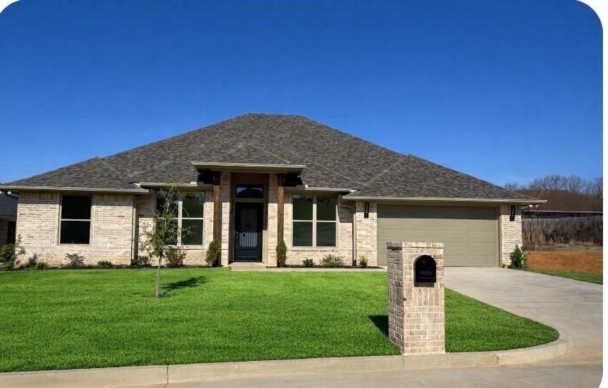 2511 Windmill Ln — photo