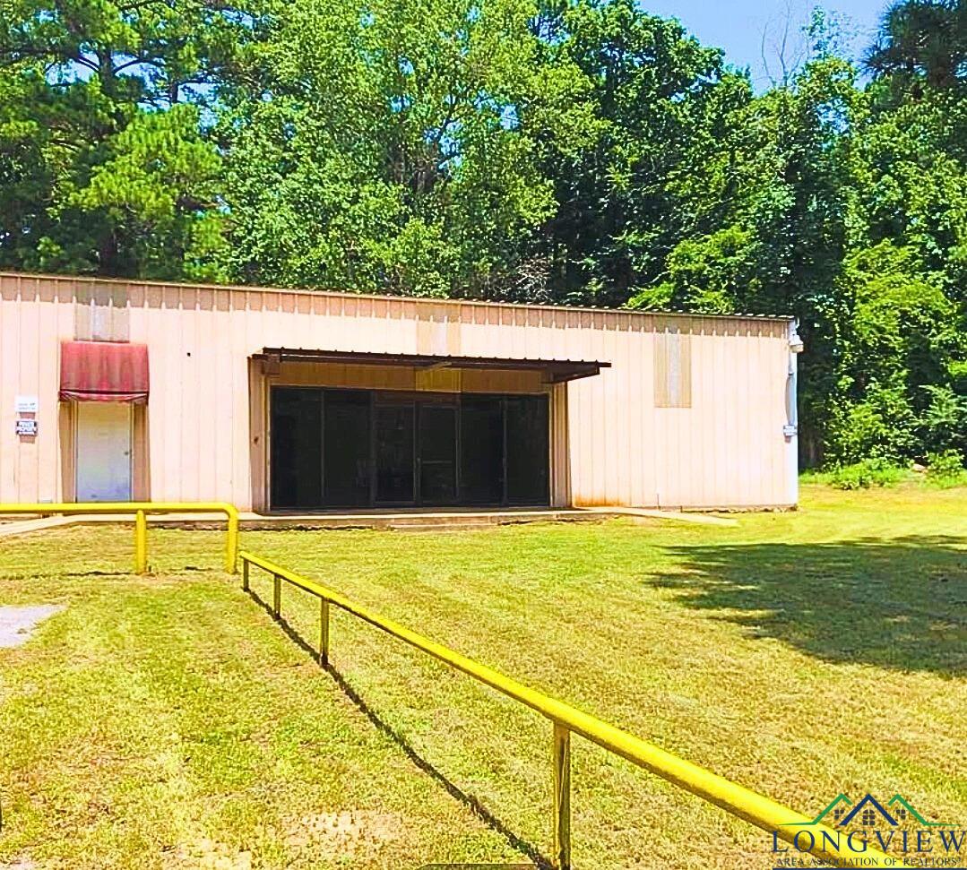 8048 FM 729 — photo
