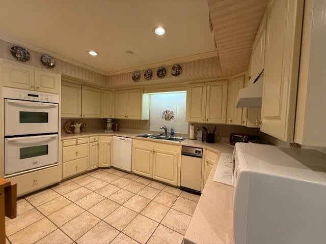 204 Timberlane Drive — photo