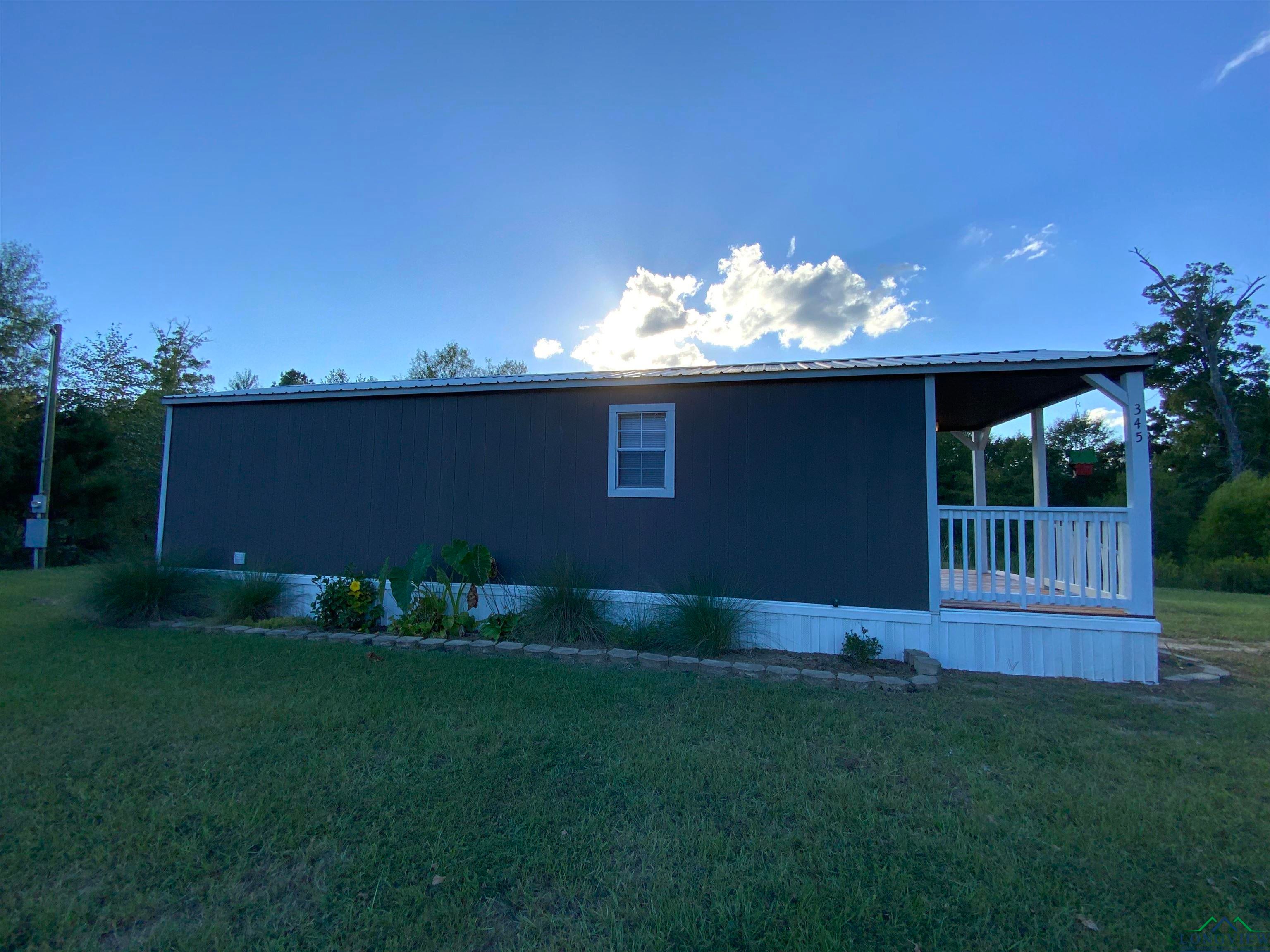 345 Pr 3732 — photo