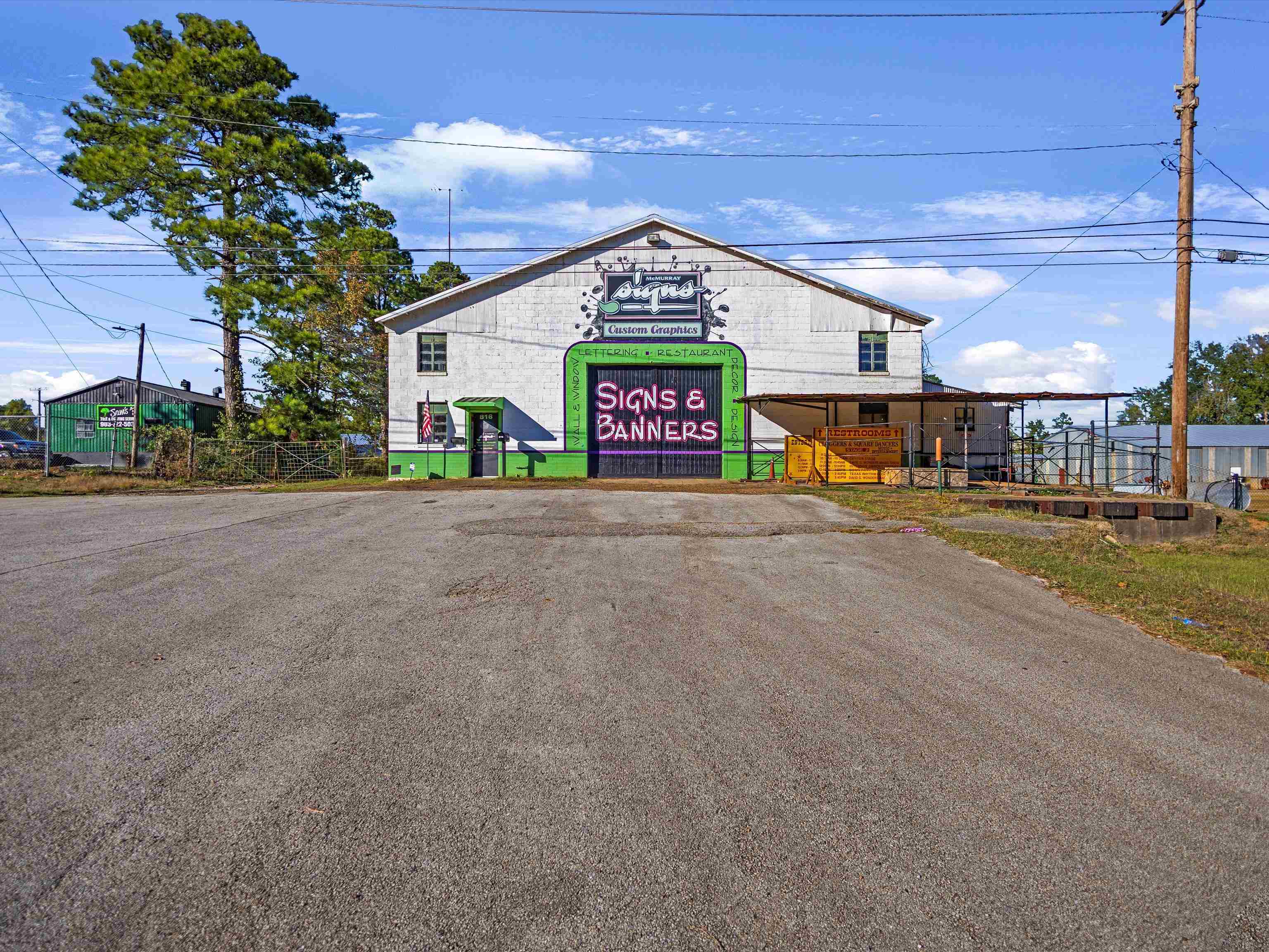 816 W State Highway 64 — photo