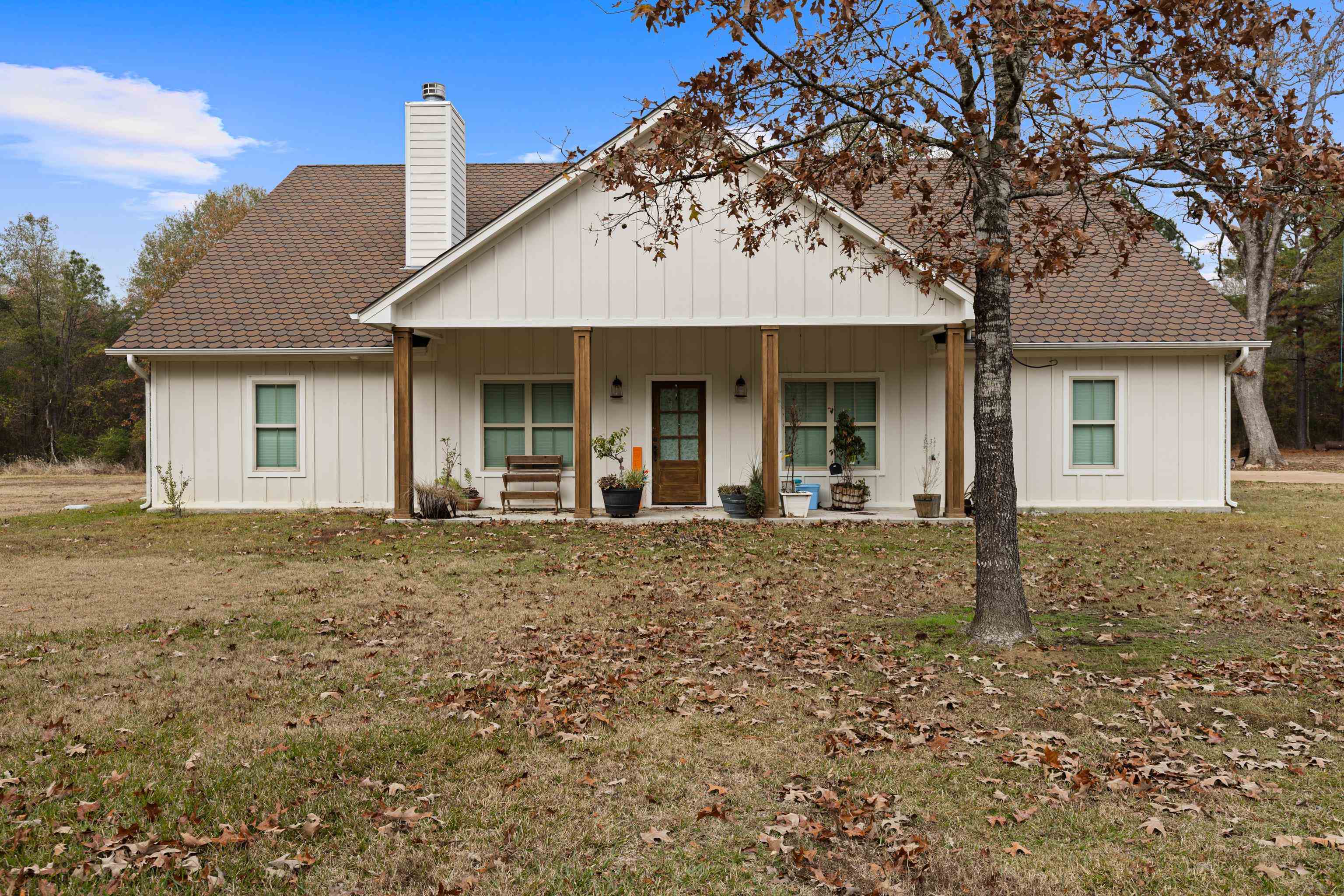 590 Old Woodley Rd. — photo