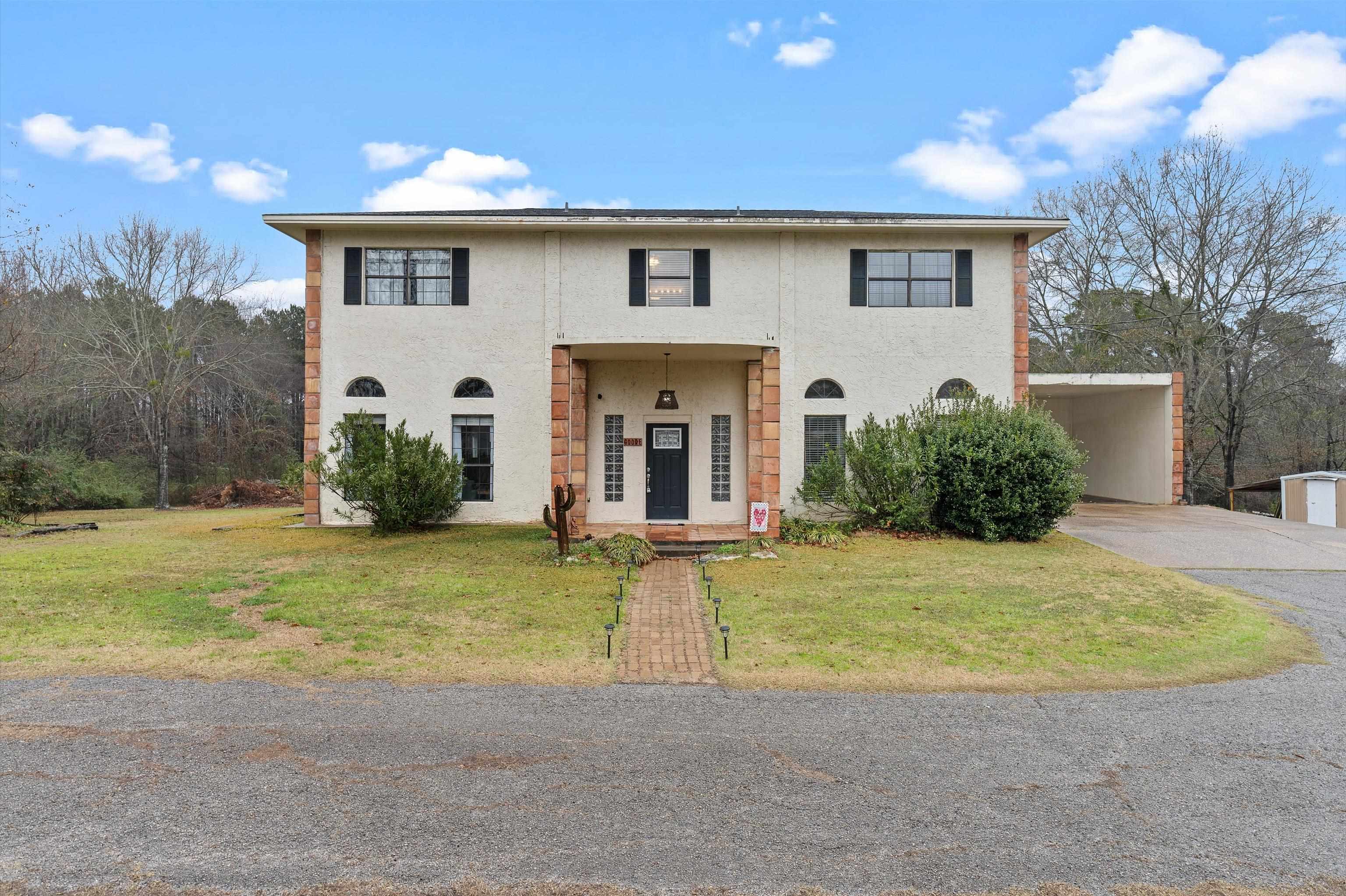 210 Kenneth Dr — photo