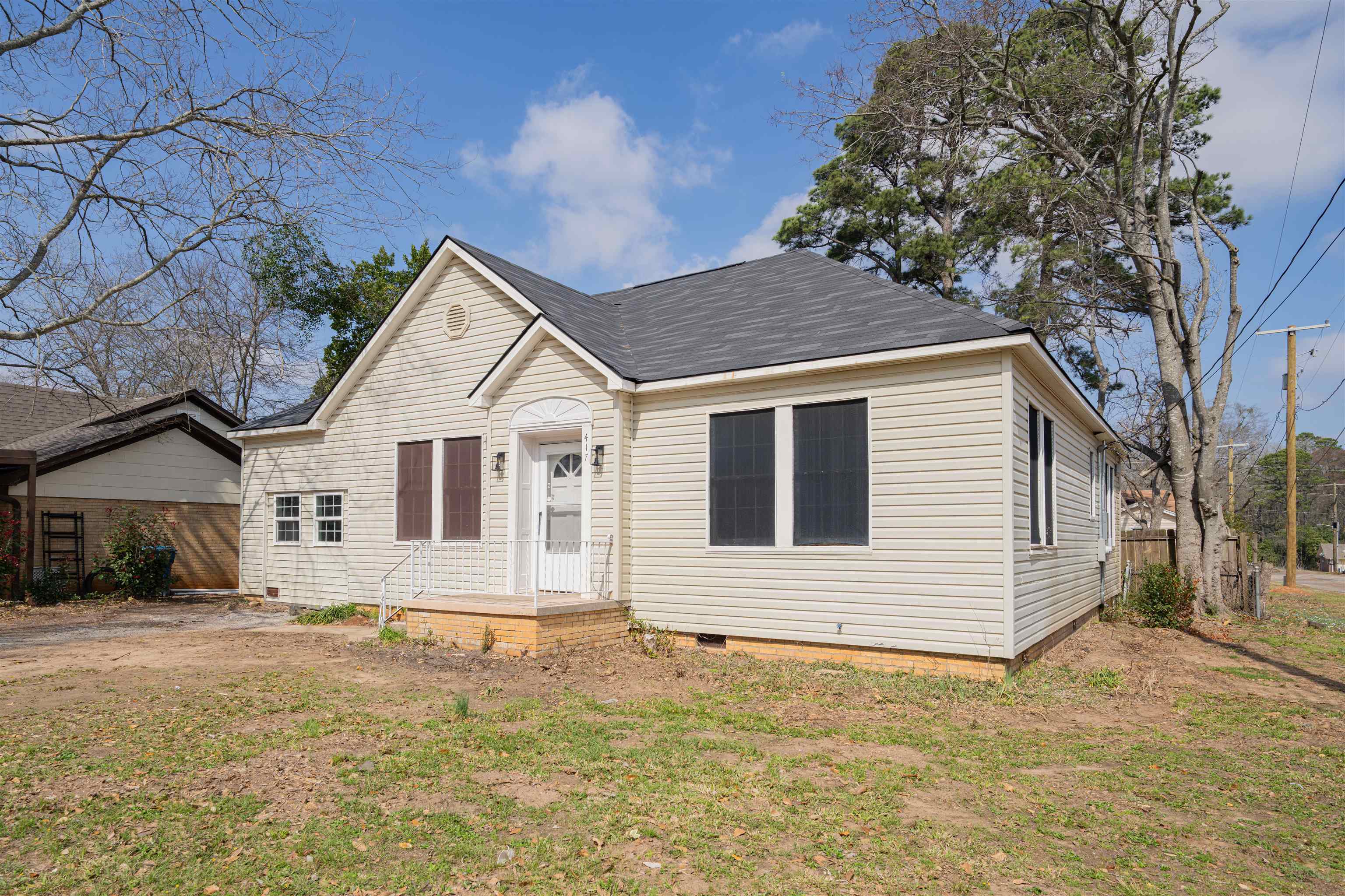417 E Meredith, Marshall, TX 75670 — photo 2