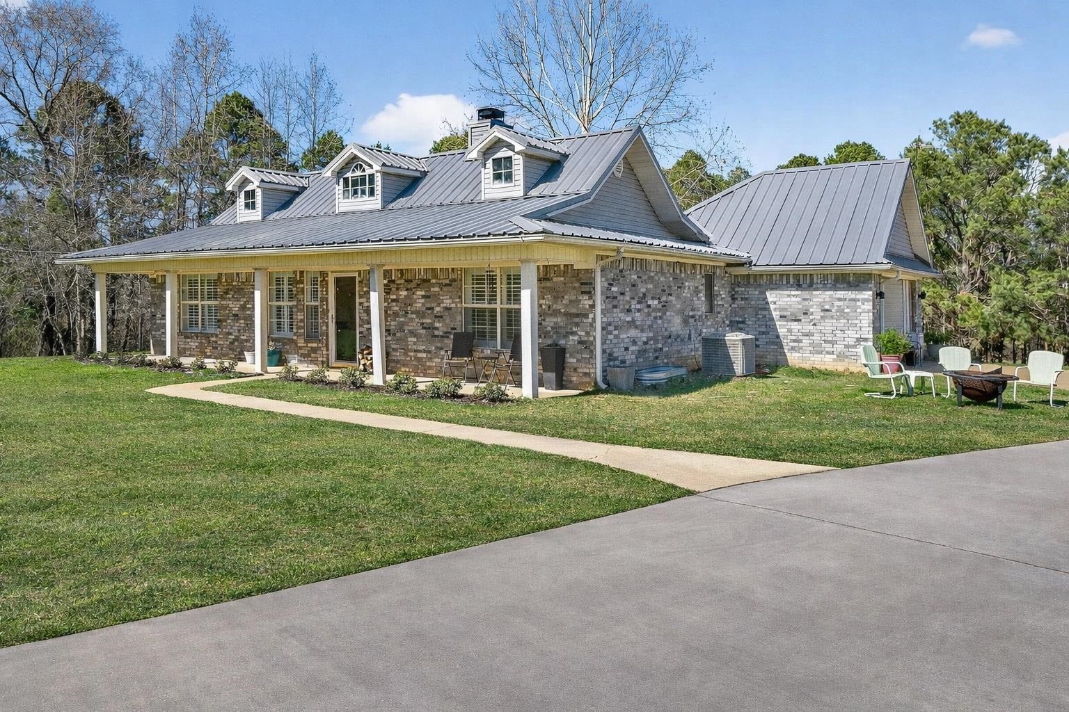 5275 FM 2011 — photo