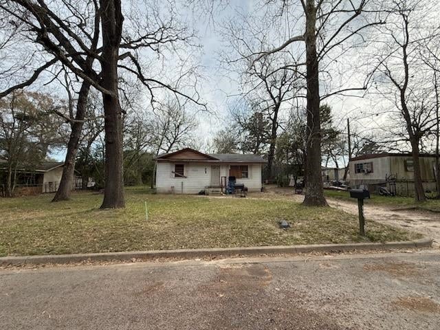 1108 W Noble Street — photo