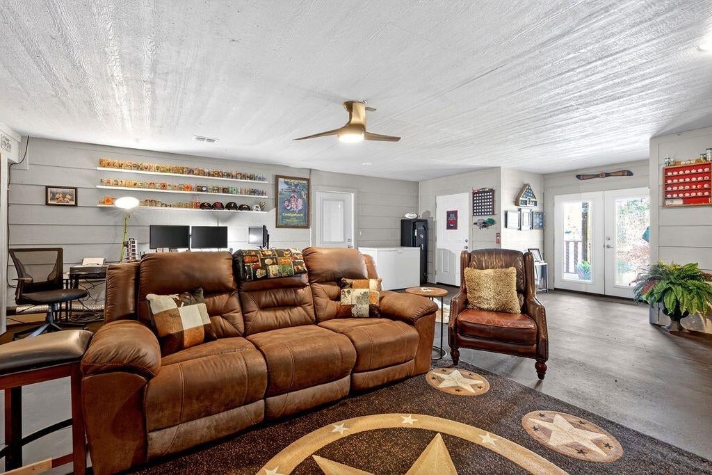1501 Boon Dock Rd — photo