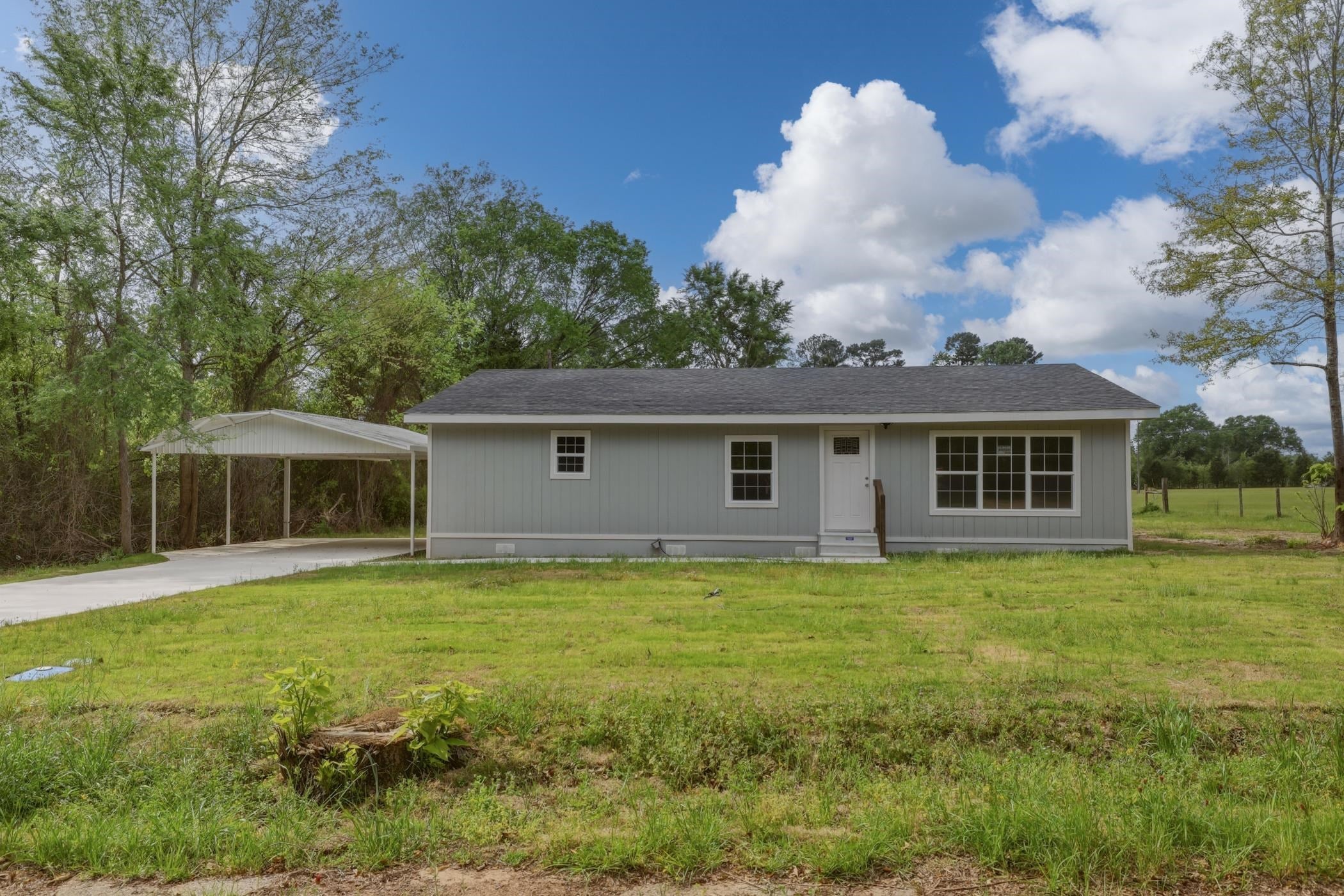 113 CR 2221 — photo