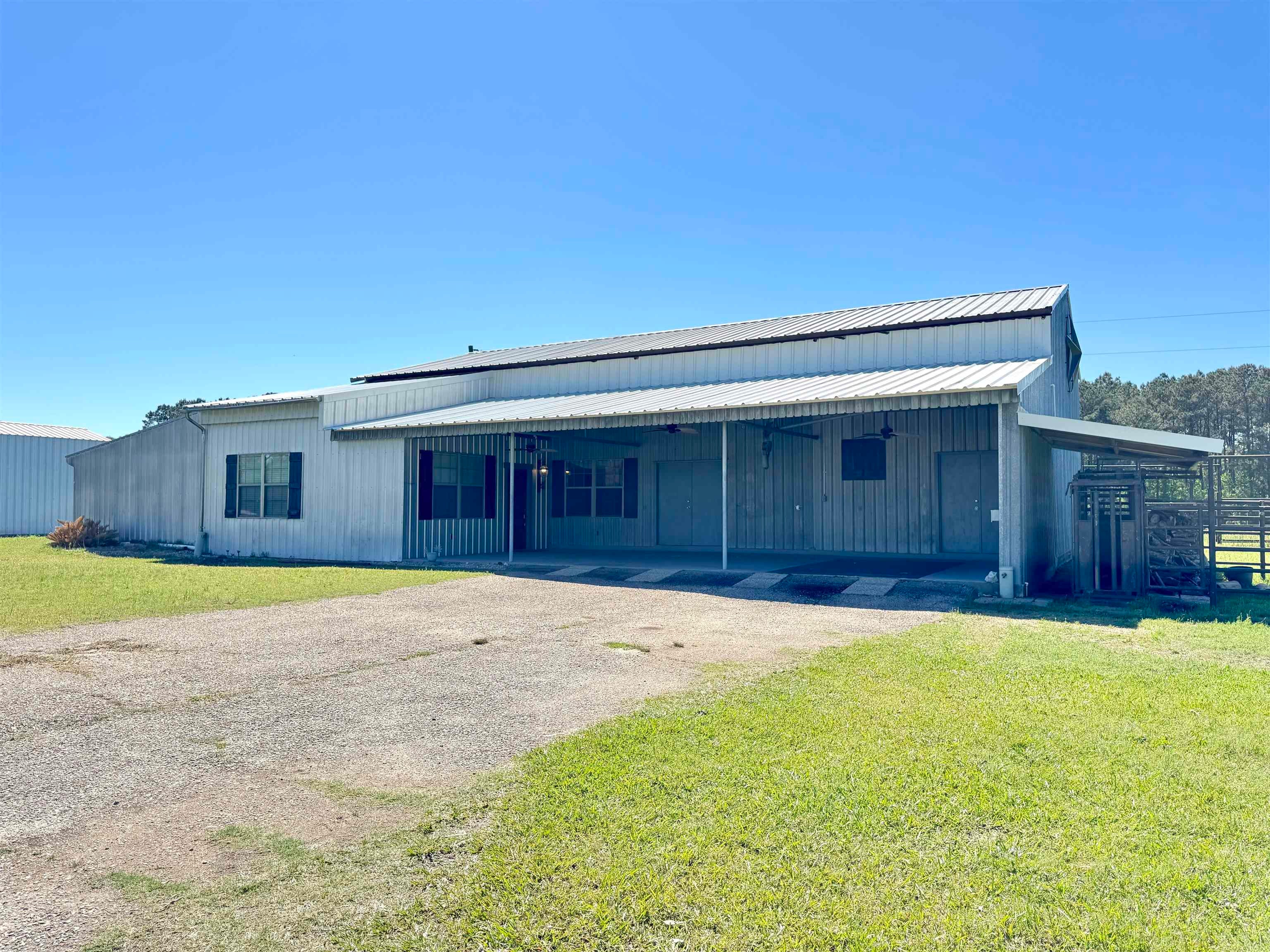151 Pr 779 — photo