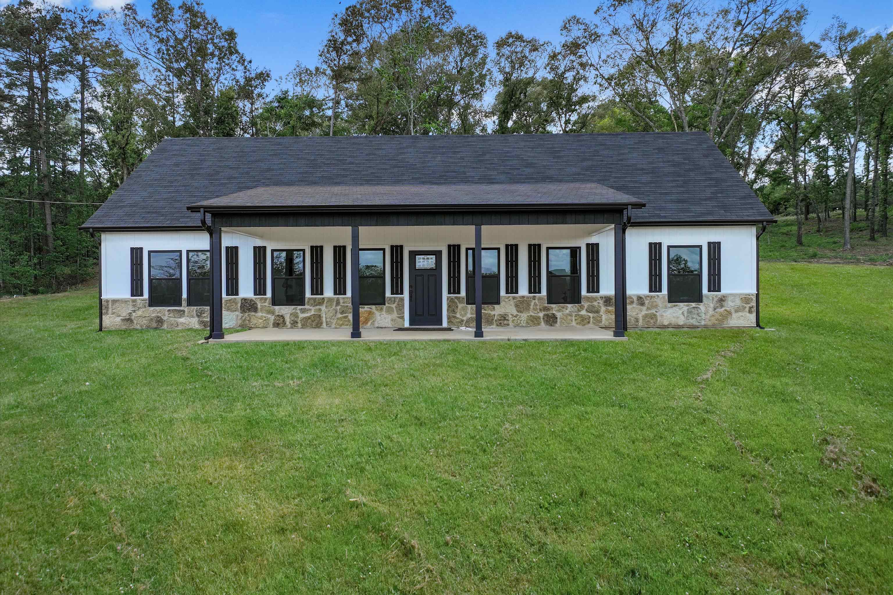 155 Shawnee Trl — photo