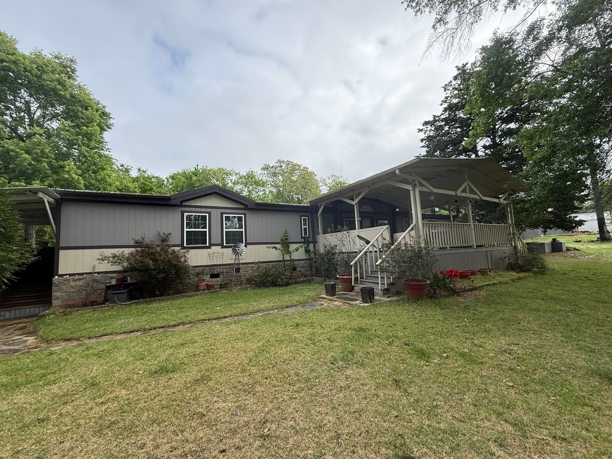 3722 Holly Rd. — photo