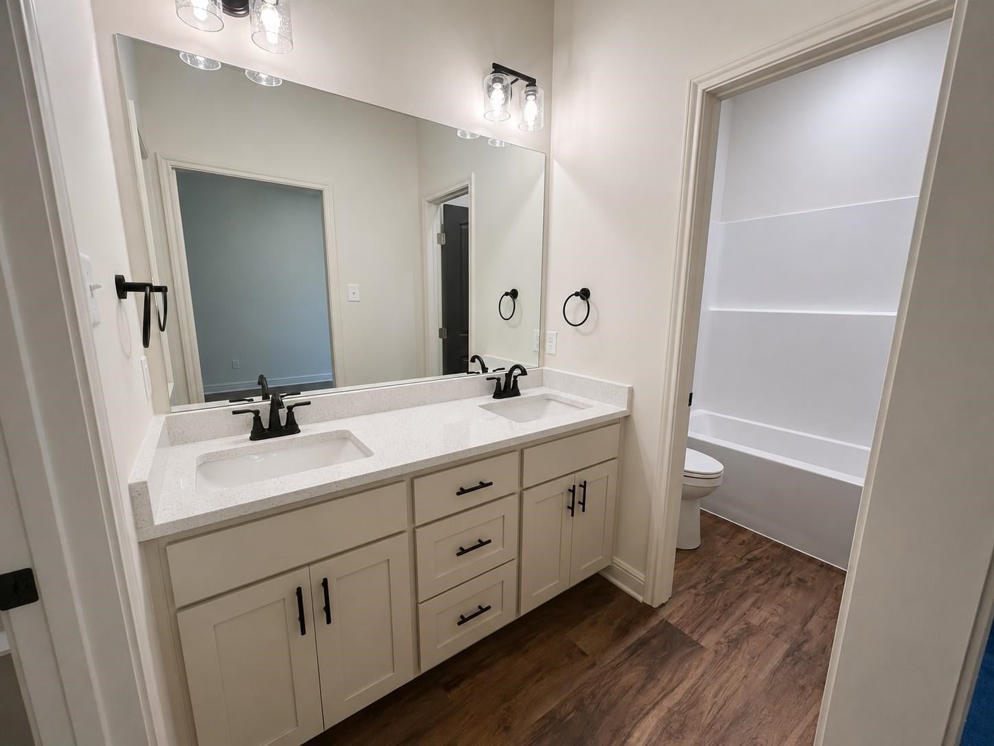 203 E Fleming, Longview, TX 75604 — photo 2