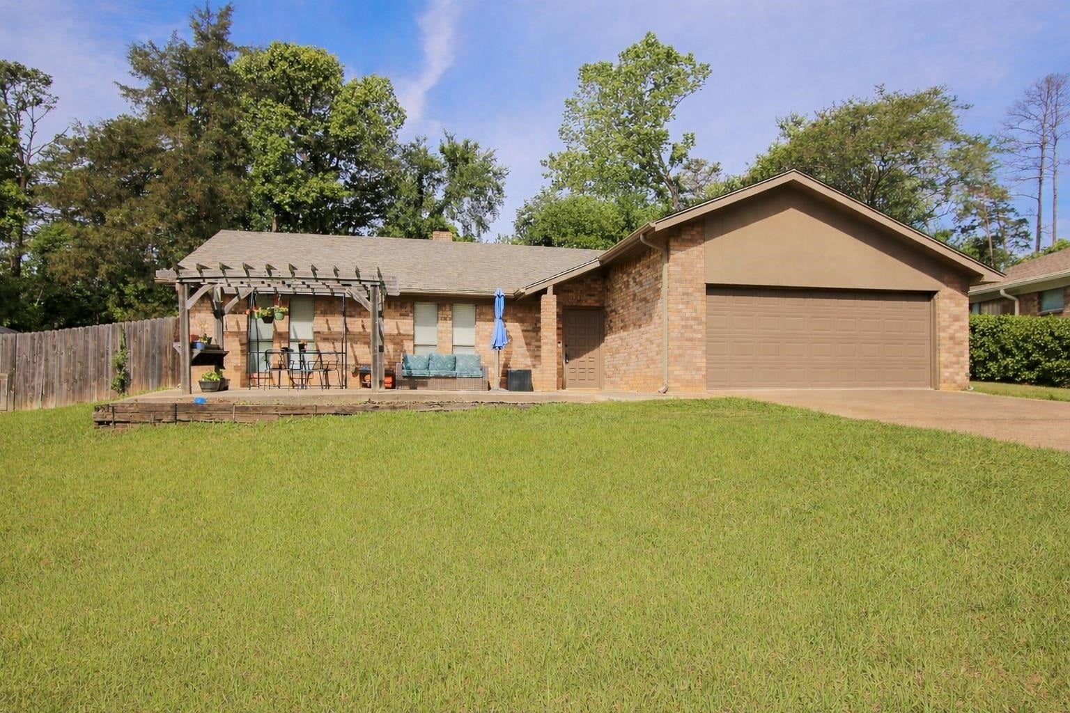 3311 Lockhaven Dr. — photo