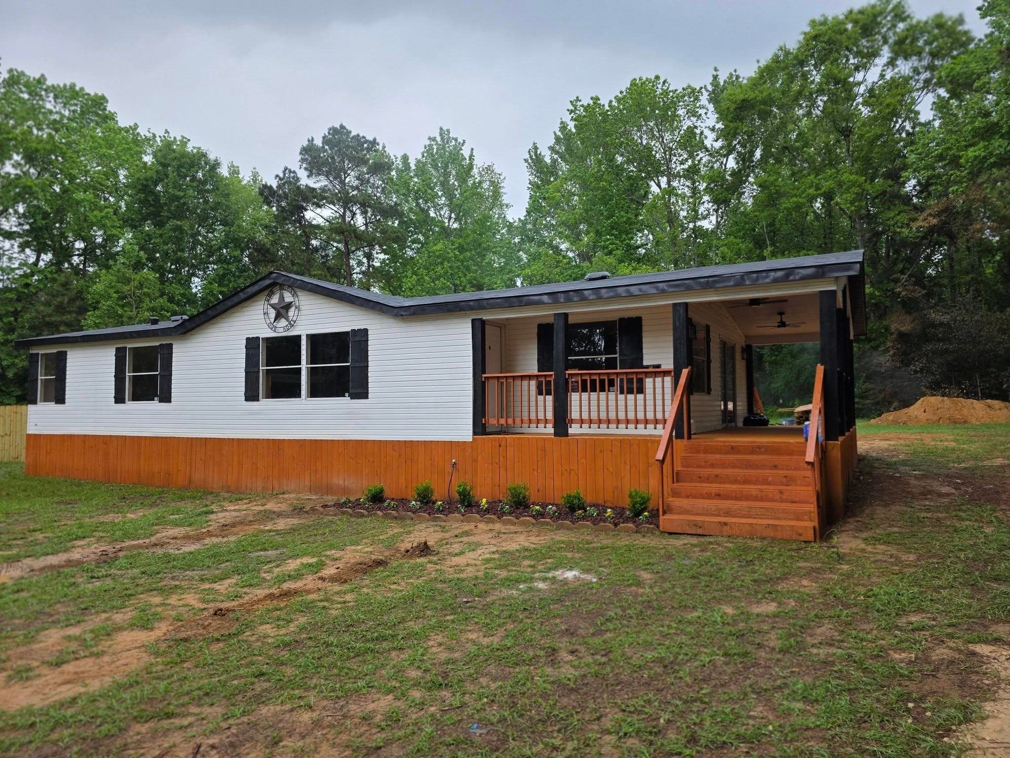 1464 FM 1252 — photo