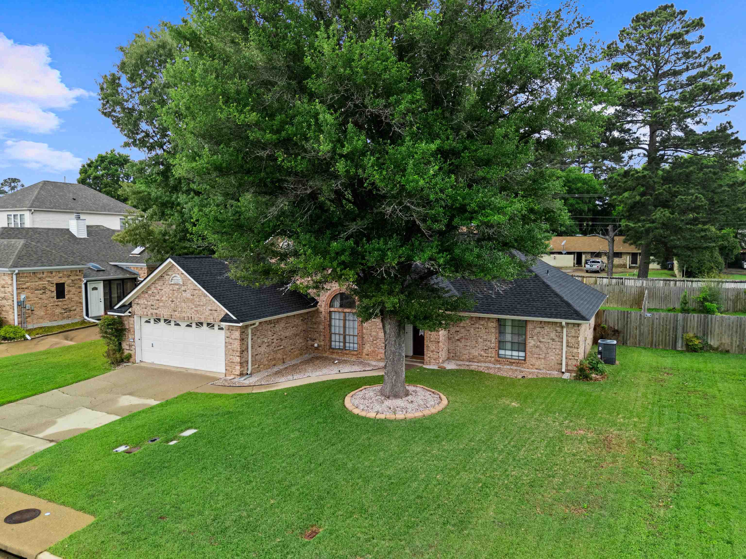 211 Millstone, Longview, TX 75604 — photo 2