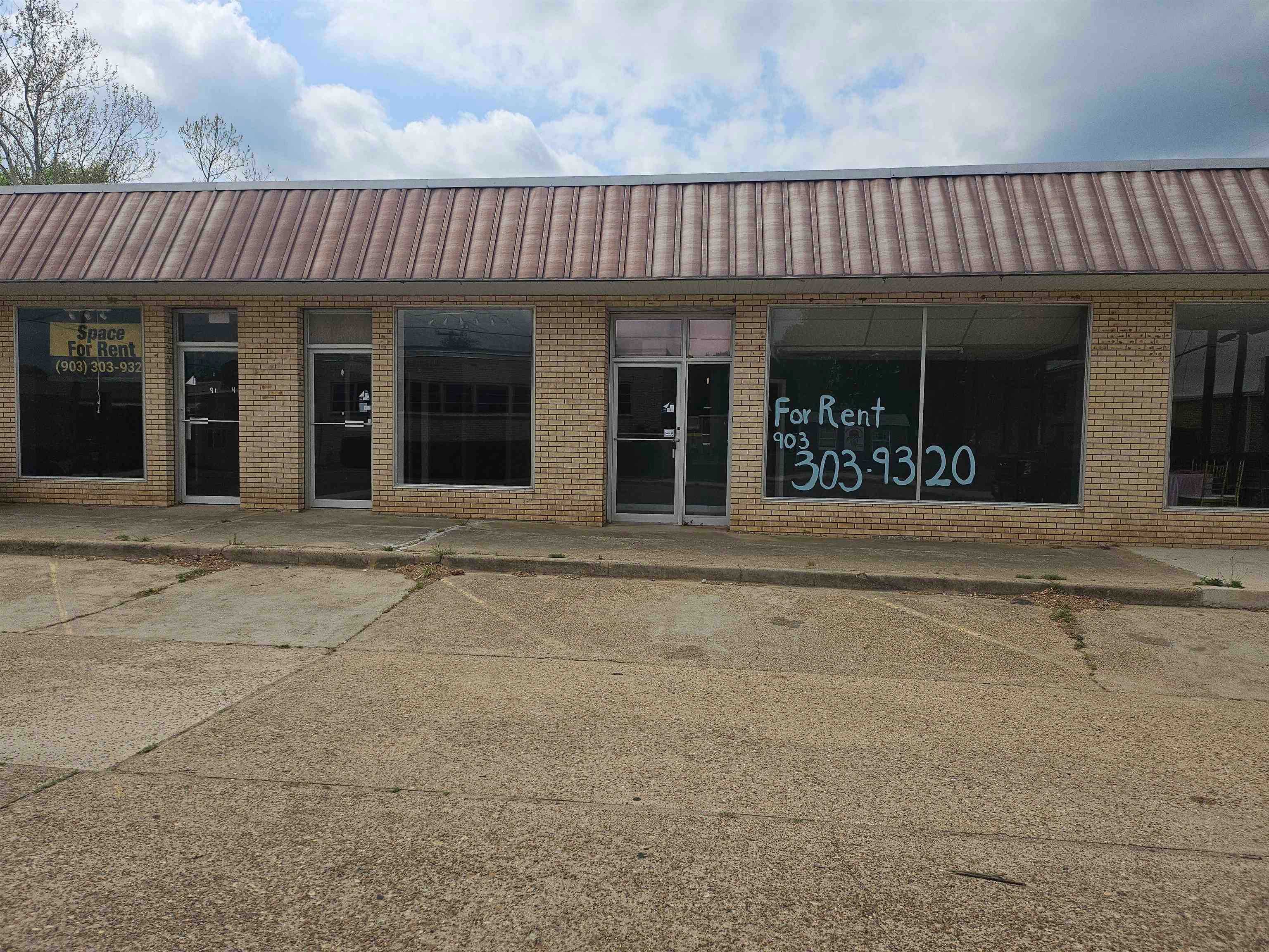 114 S Rusk — photo