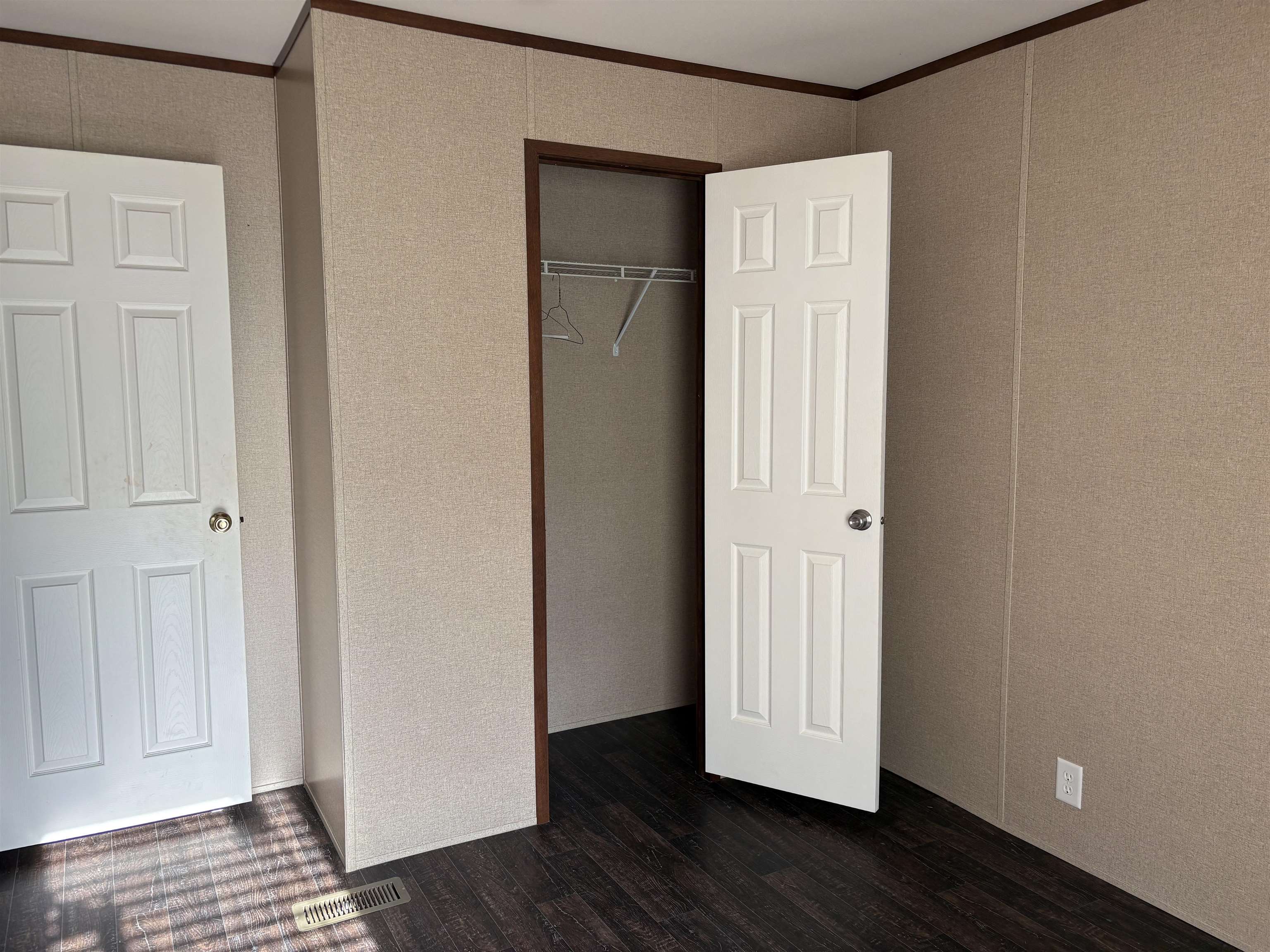 240 Powell, Waskom, TX 75692 — photo 3
