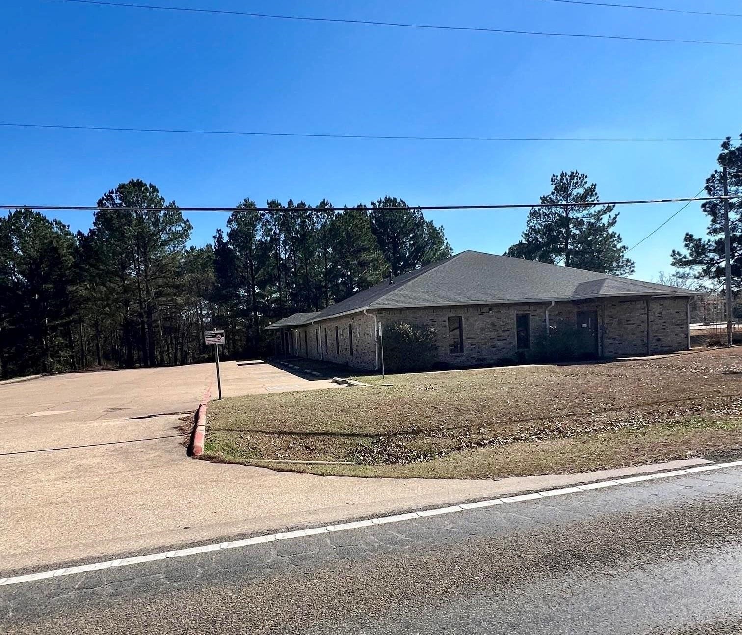 2124 Alpine Street, Longview, TX 75601 — photo 2