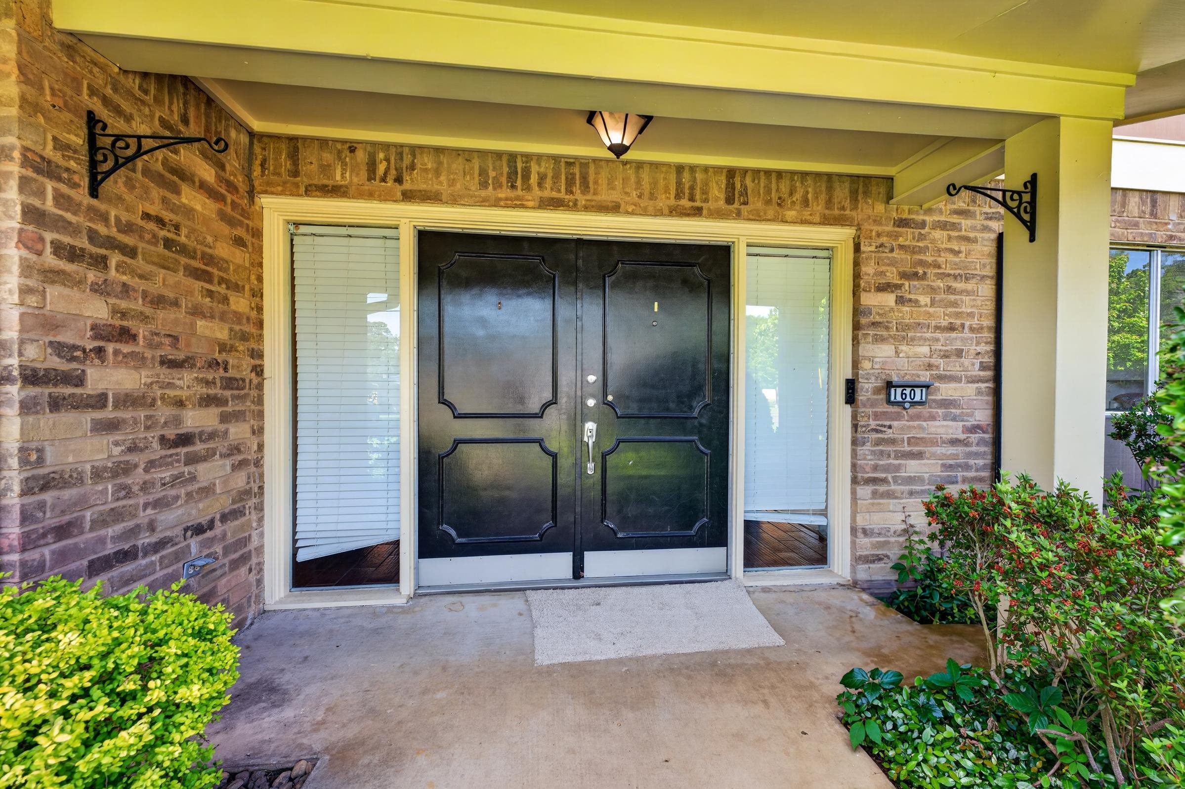 1601 Willowview Street, Longview, TX 75604 — photo 2
