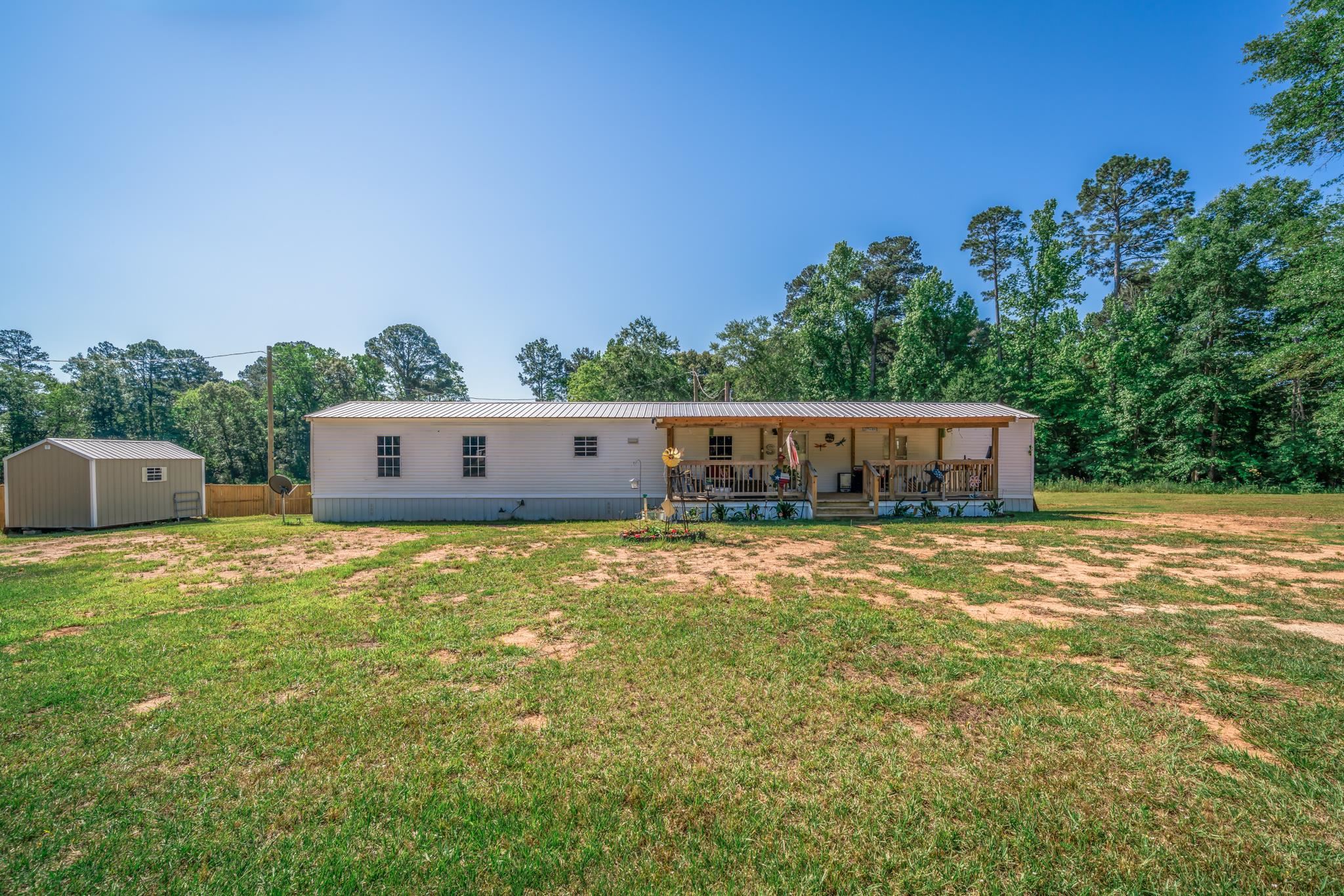 136 Woodlawn Estates Drive — photo