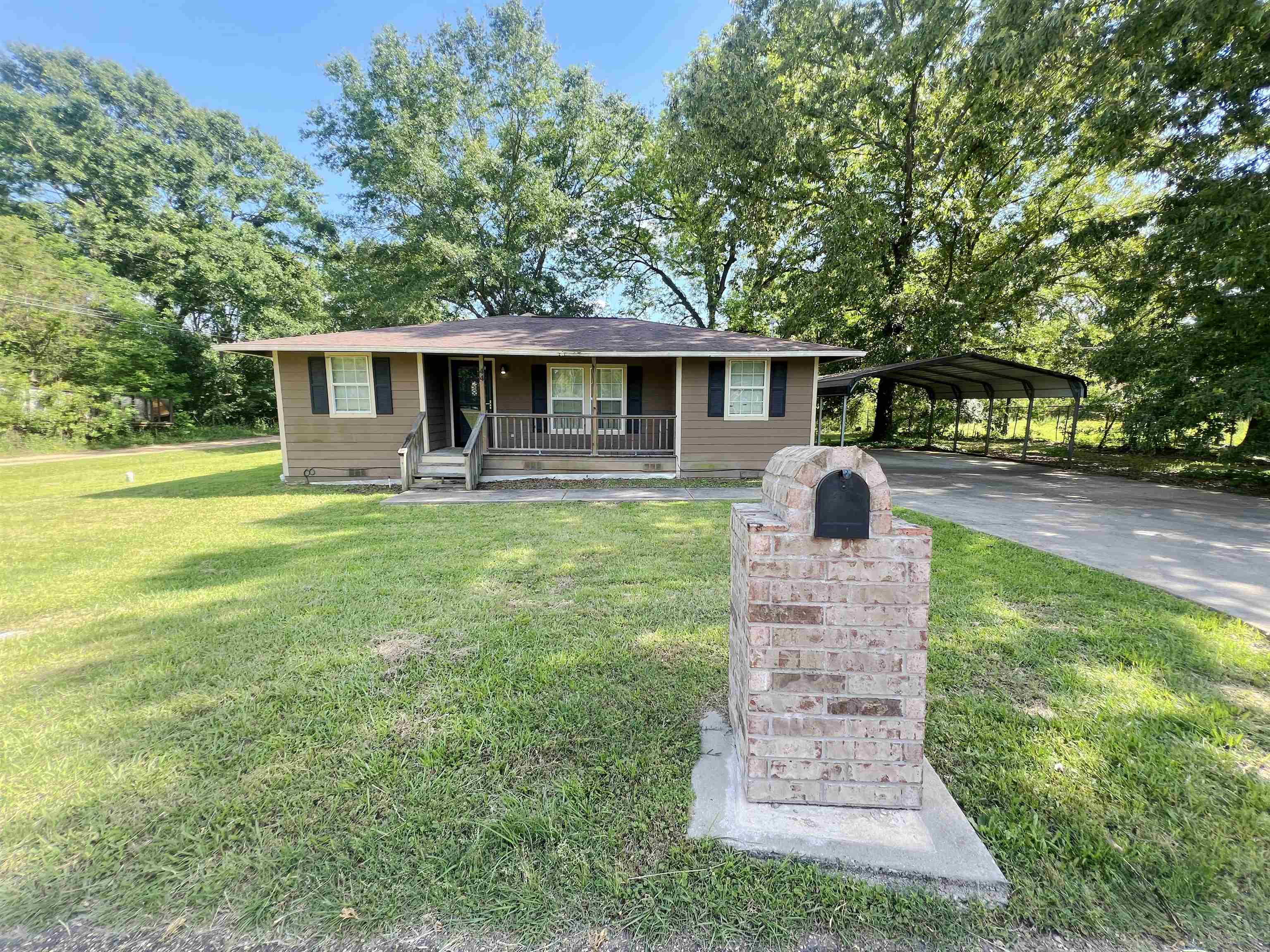 44 W Macedonia Rd — photo
