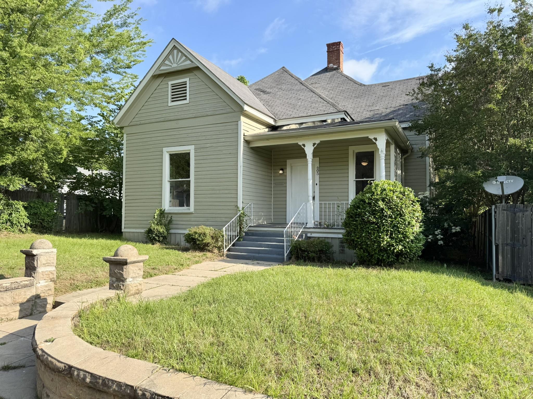 605 E Rusk Street, Marshall, TX 75670 — photo 2