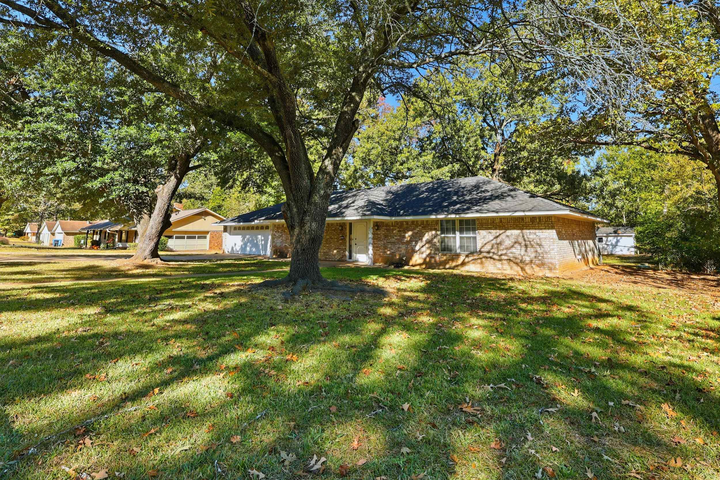 220 Eitelman Ln, Longview, TX 75605 — photo 3