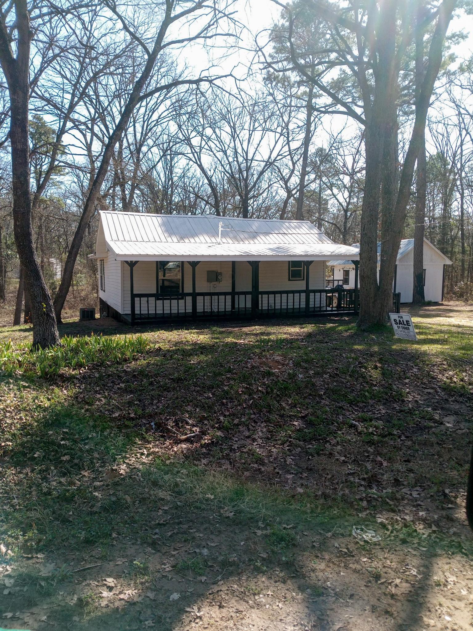 253 Daffodil Lane — photo