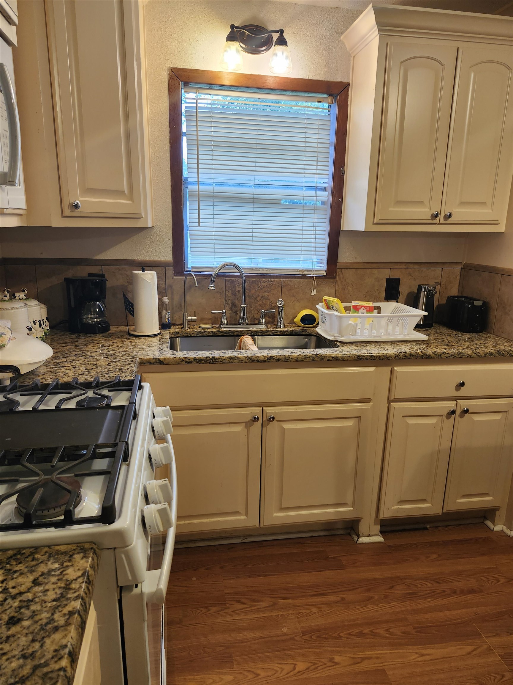 2407 Bryan Street, Marshall, TX 75670 — photo 3