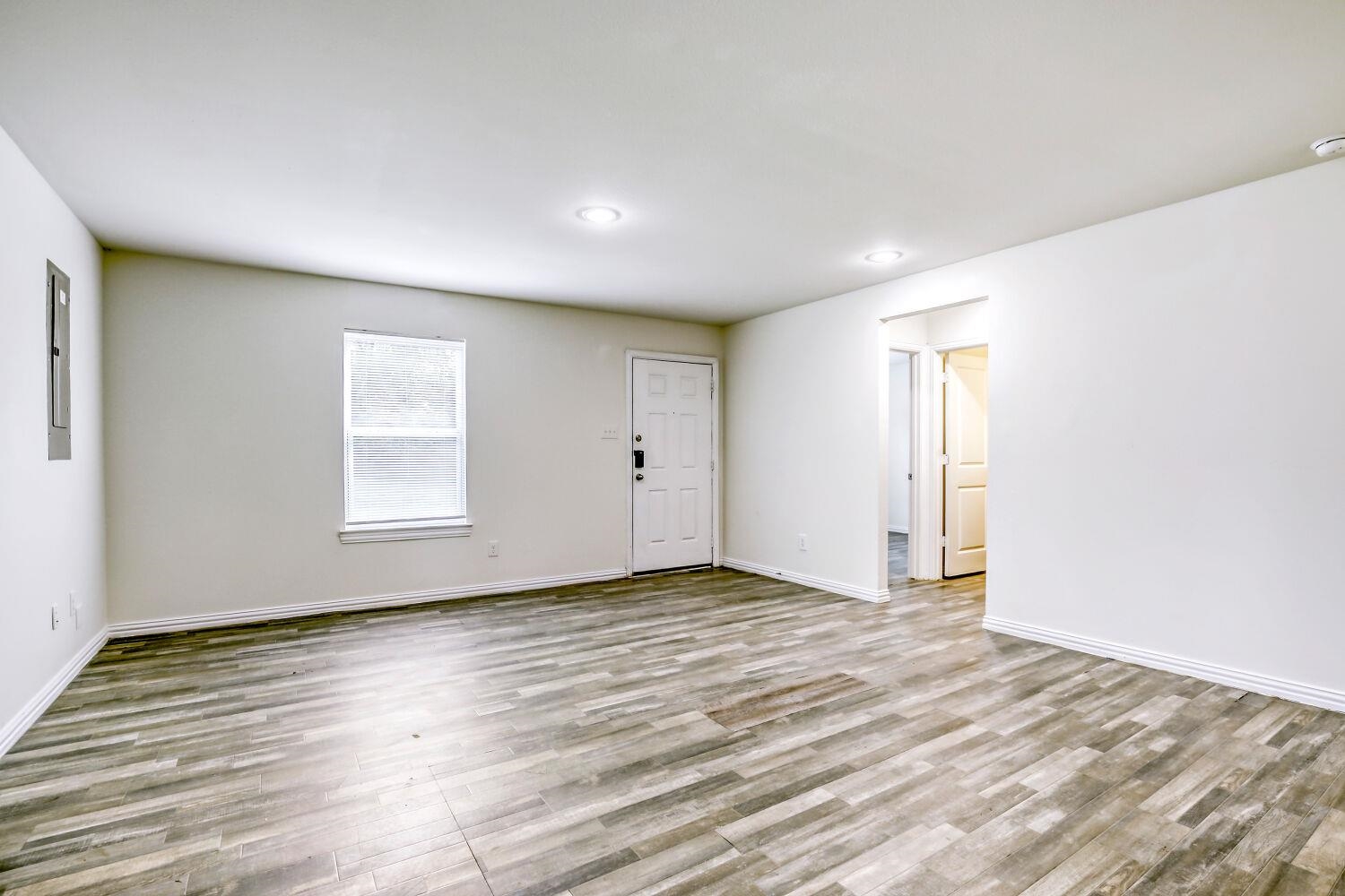 2115 Victory, Longview, TX 75602 — photo 2