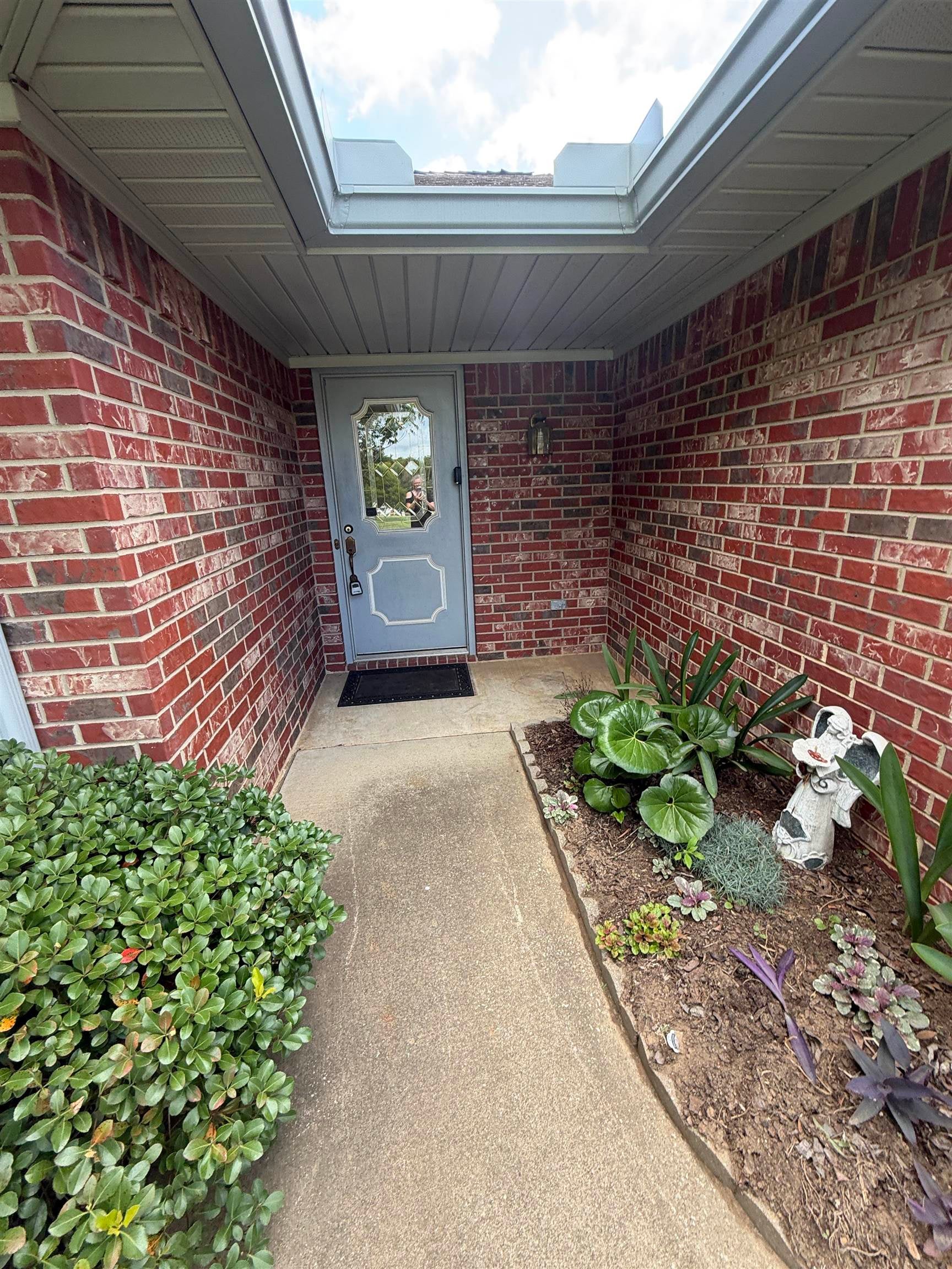 310 Spring Valley Rd. — photo