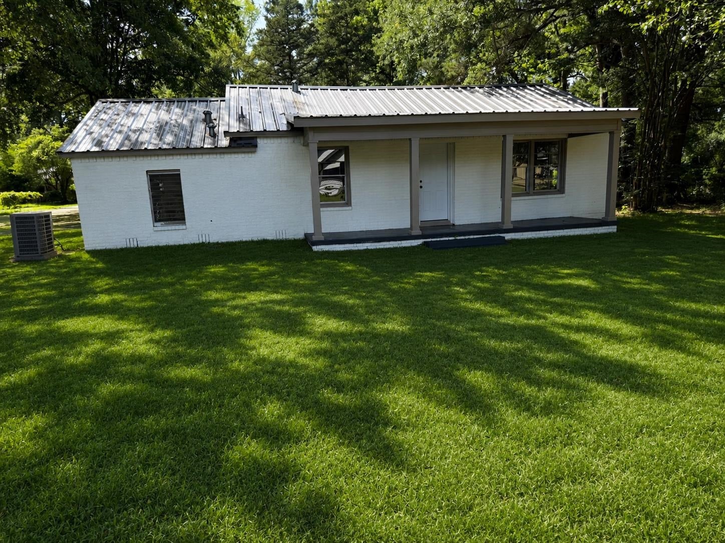 813 Brassell — photo