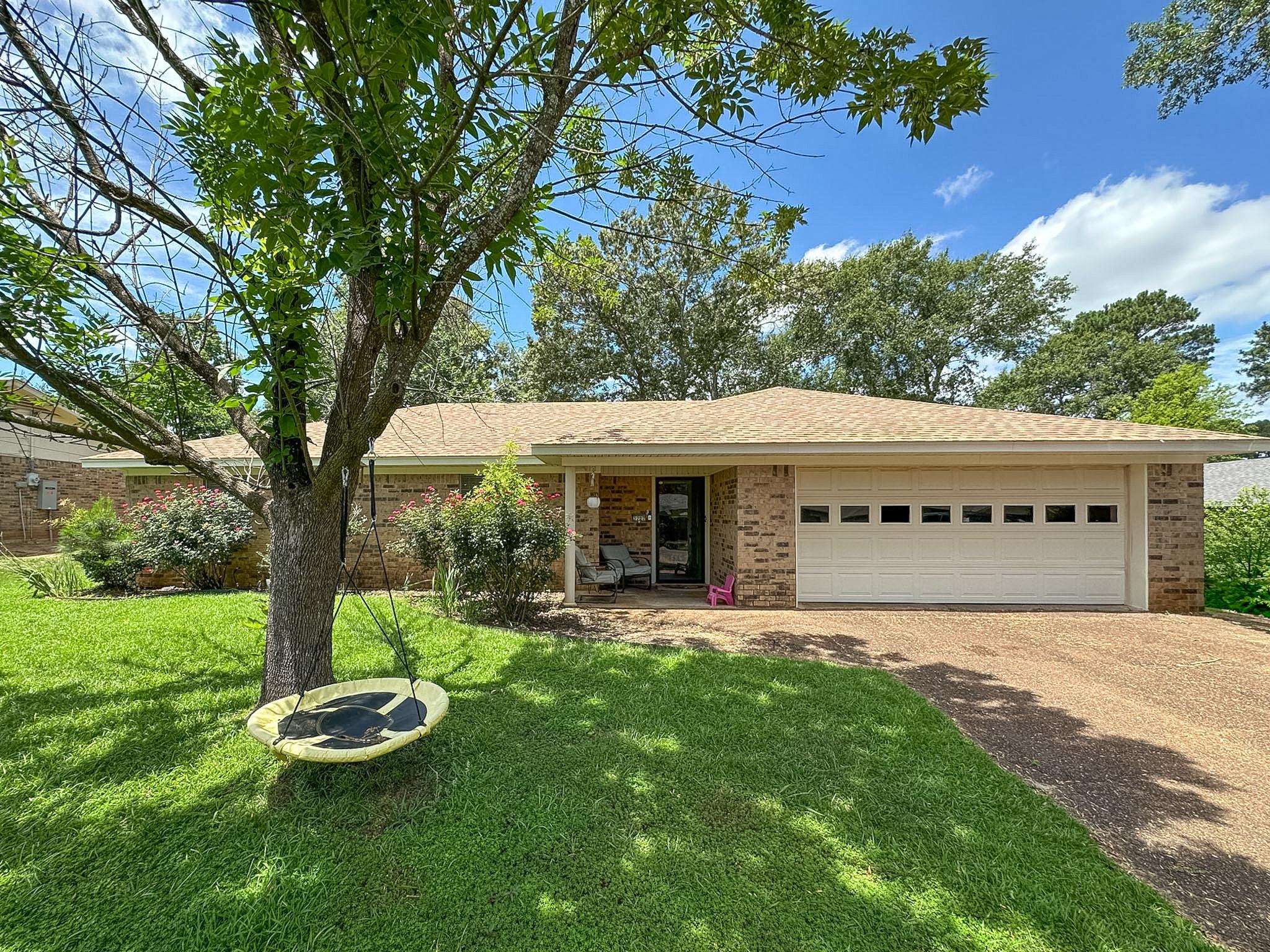 3727 Linda Kaye Dr. — photo