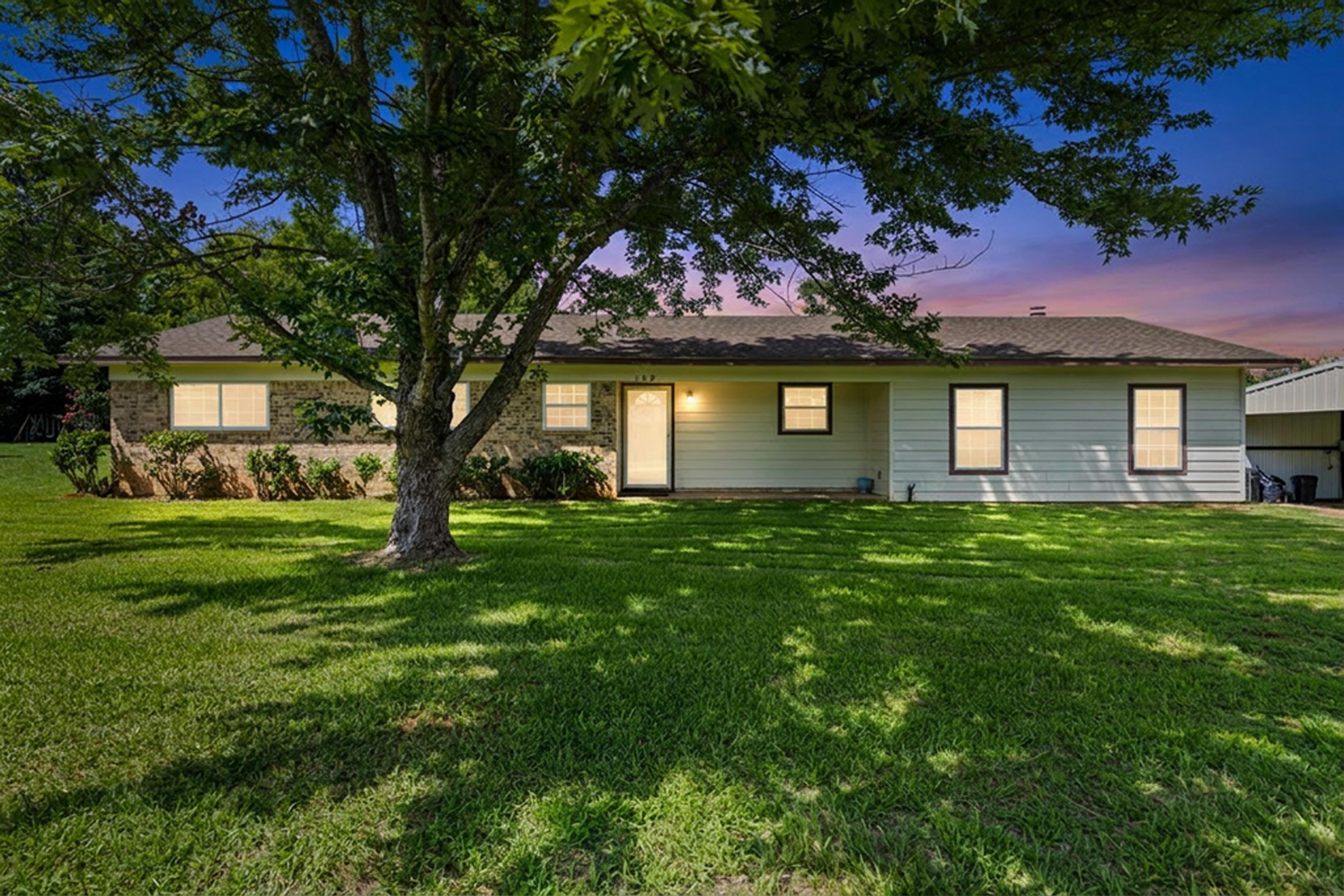 189 Devin Street, Jefferson, TX 75657 — photo 3